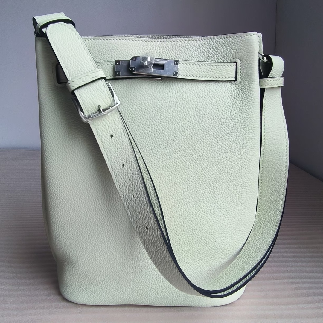 NO:713955,SoKelly22x30.5x11cm original togo leather shoulder crossbody bag shoulder strap adjustable length, wax line made of bubble green, Hermes, hermes, satchels, crossbody bags, Hermes,19860909SoKelly22x30.5x11cm 原版togo皮 肩背斜挎包肩带可调节长短,蜡线制作汽泡绿,爱马仕,hermes,satchels,crossbody bags,Hermes,,Bag