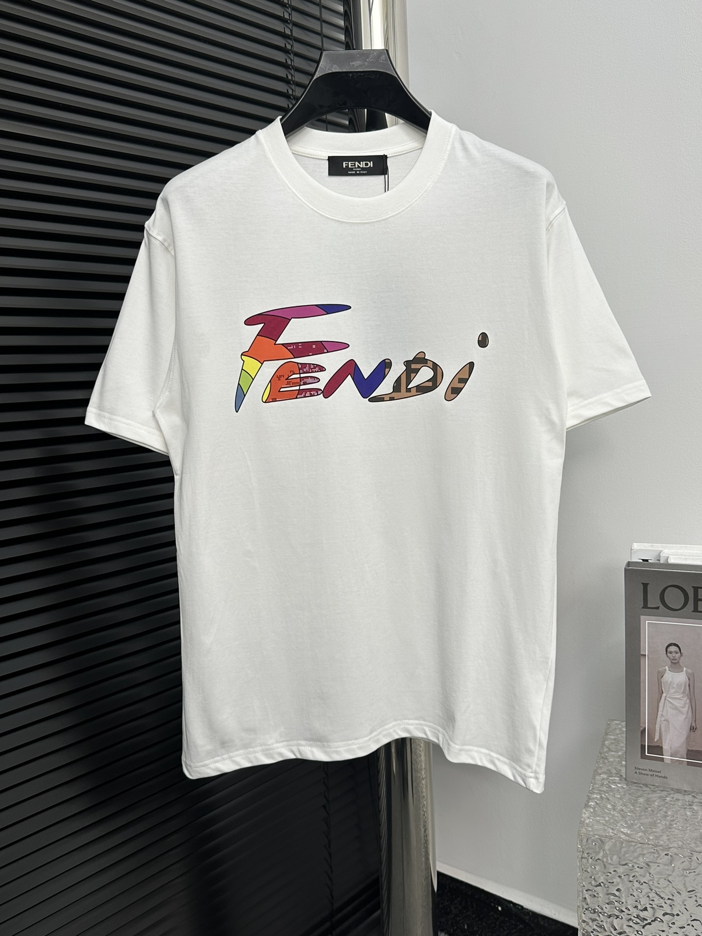 【FENDA】芬迪 24ss nuevo logo de letras camiseta de manga corta, proceso de estampado digital directo, mismo modelo que cel…