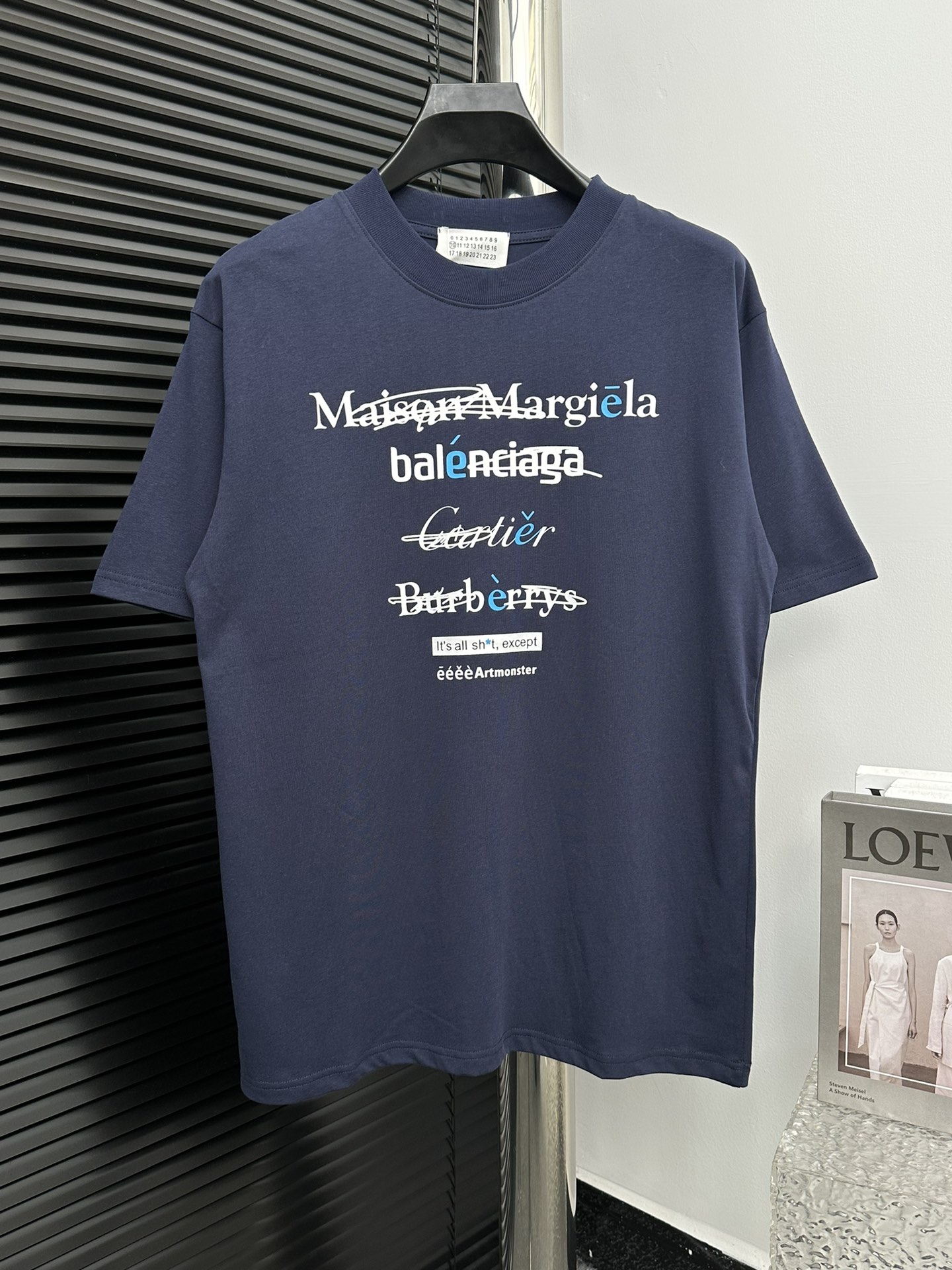 【MM6】Maquila 2024 primavera/verano graffiti colaboración importada estampado cuello redondo manga corta mm6 último esti…