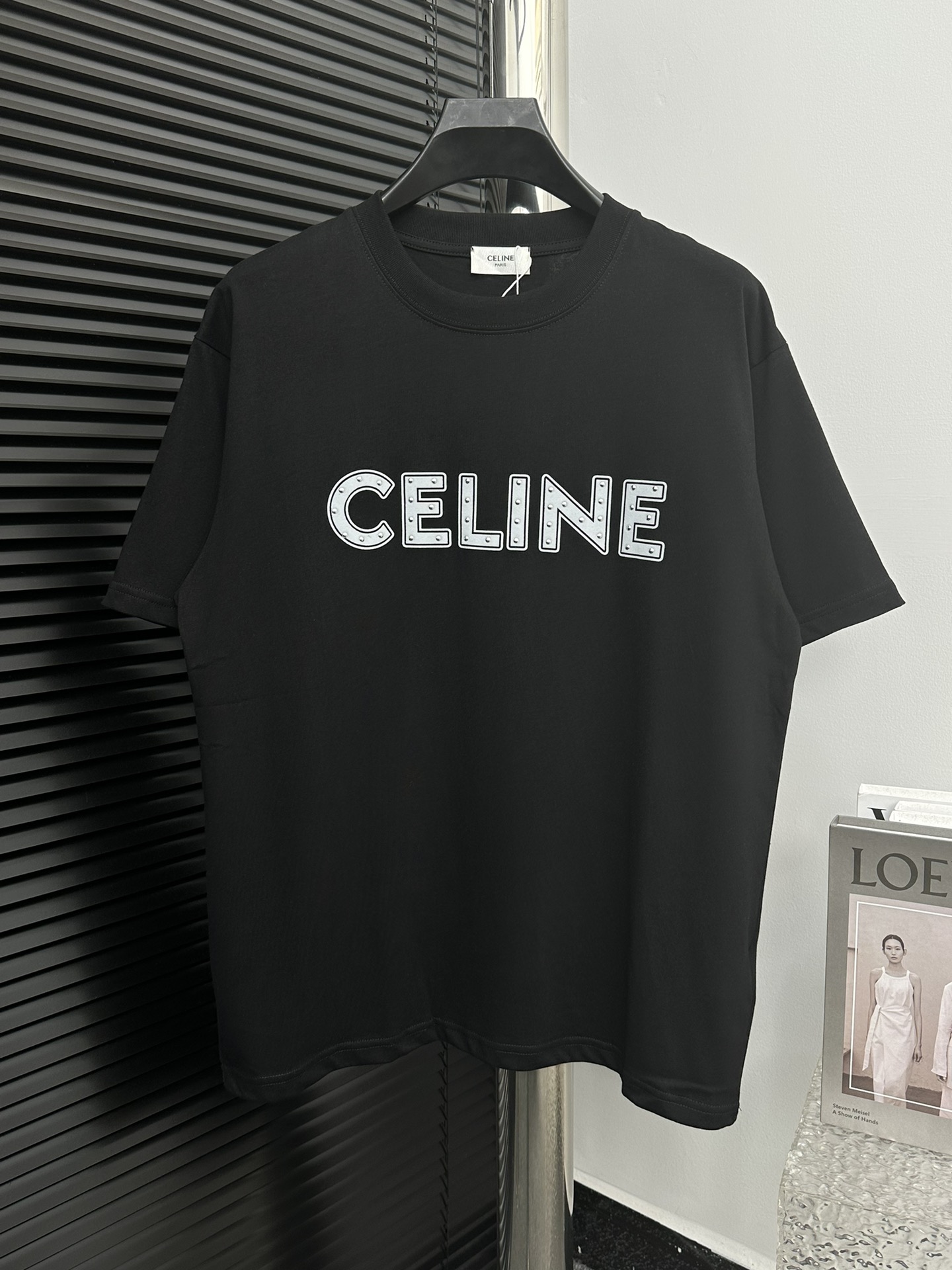 Celine Ropa Camiseta Cada diseñador
 Negro Blanco Bordado Algodón Manga corta