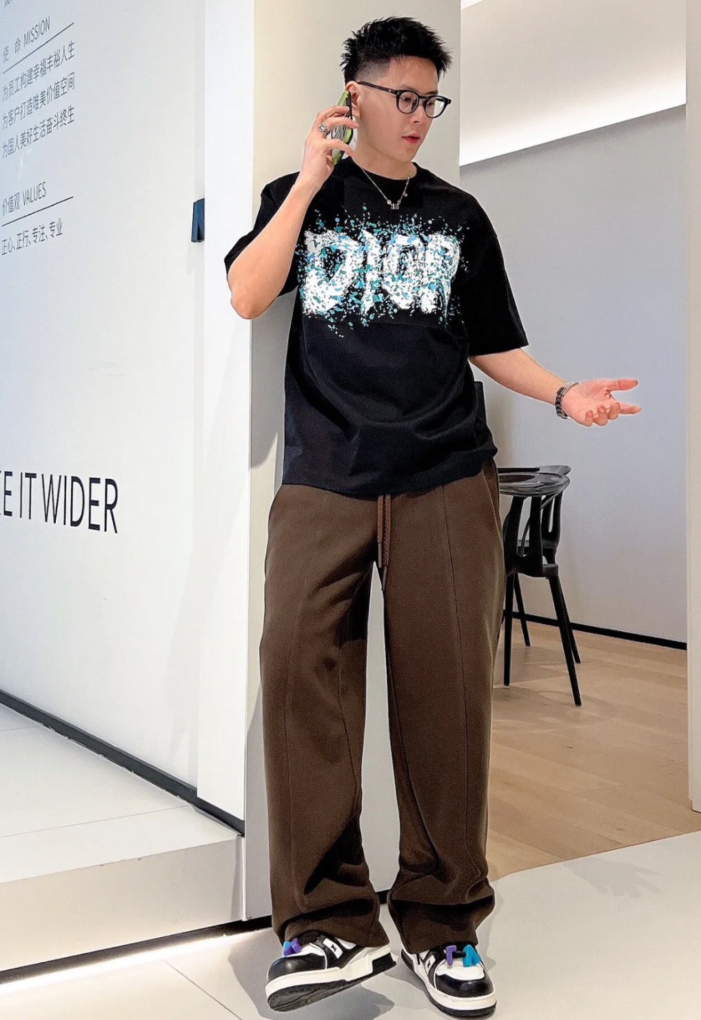 路易威登 Louis Vuitton 高定典藏名品高定成衣时装外套连衣裙衬衫T恤 #3B981984 4