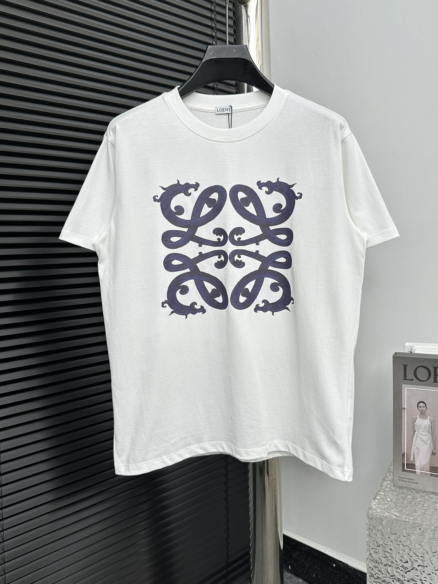 🅿️90 【Loewe】Loewe 24ss primavera/verano nueva camiseta de cuello redondo con logo de edición limitada del año del drag…