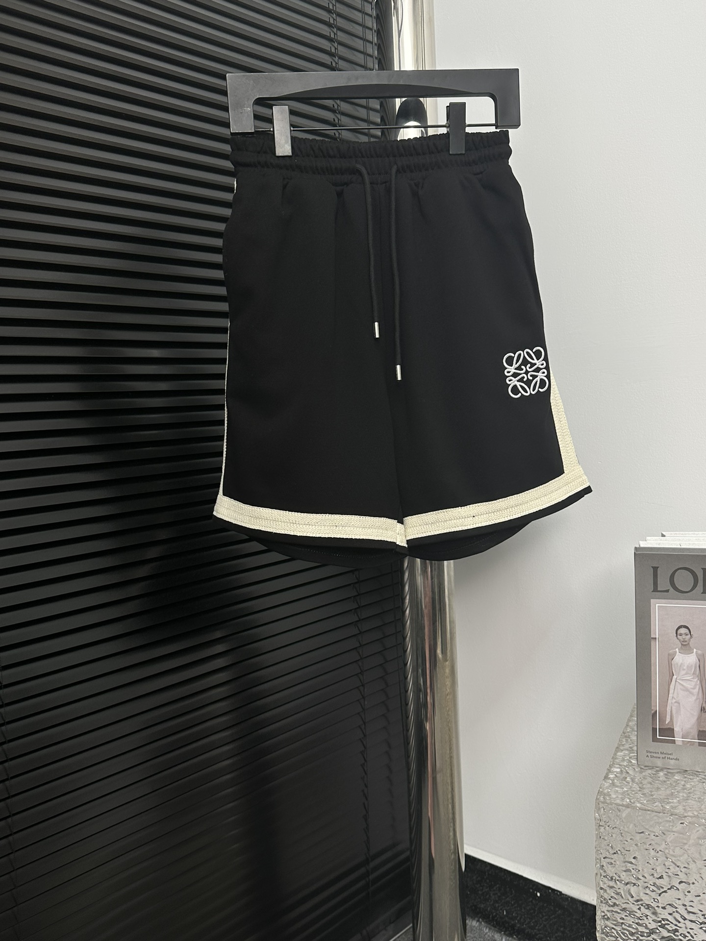 🅿️115 【LOEWE】Loewe pantalones cortos con cinta y logo bordado, algodón de alta calidad, tacto especial, súpe…