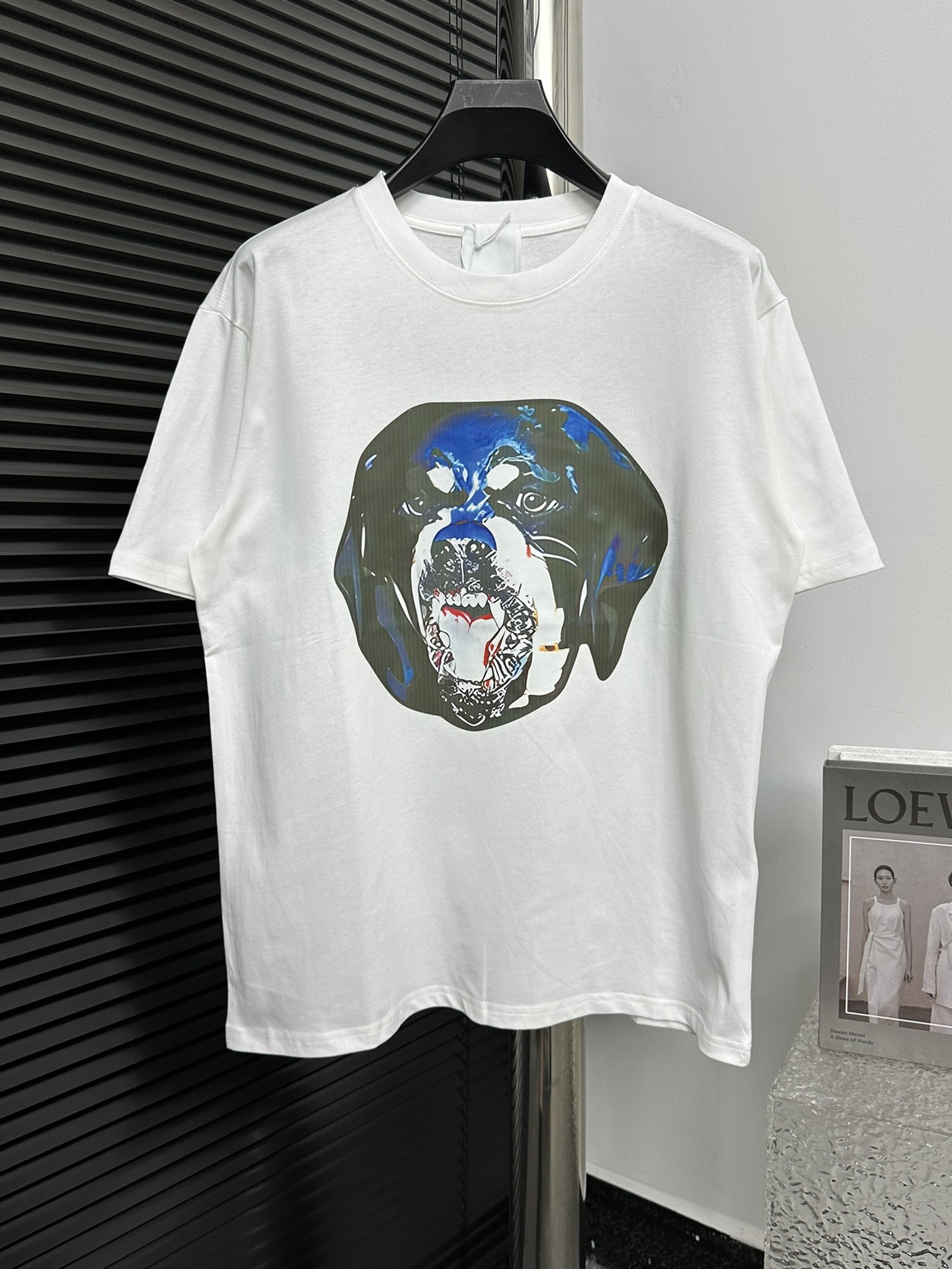 [GIVENCHY] Manga corta con estampado grande de cabeza de perro de Givenchy. Tejido personalizado. 260 g de hilo doble d…