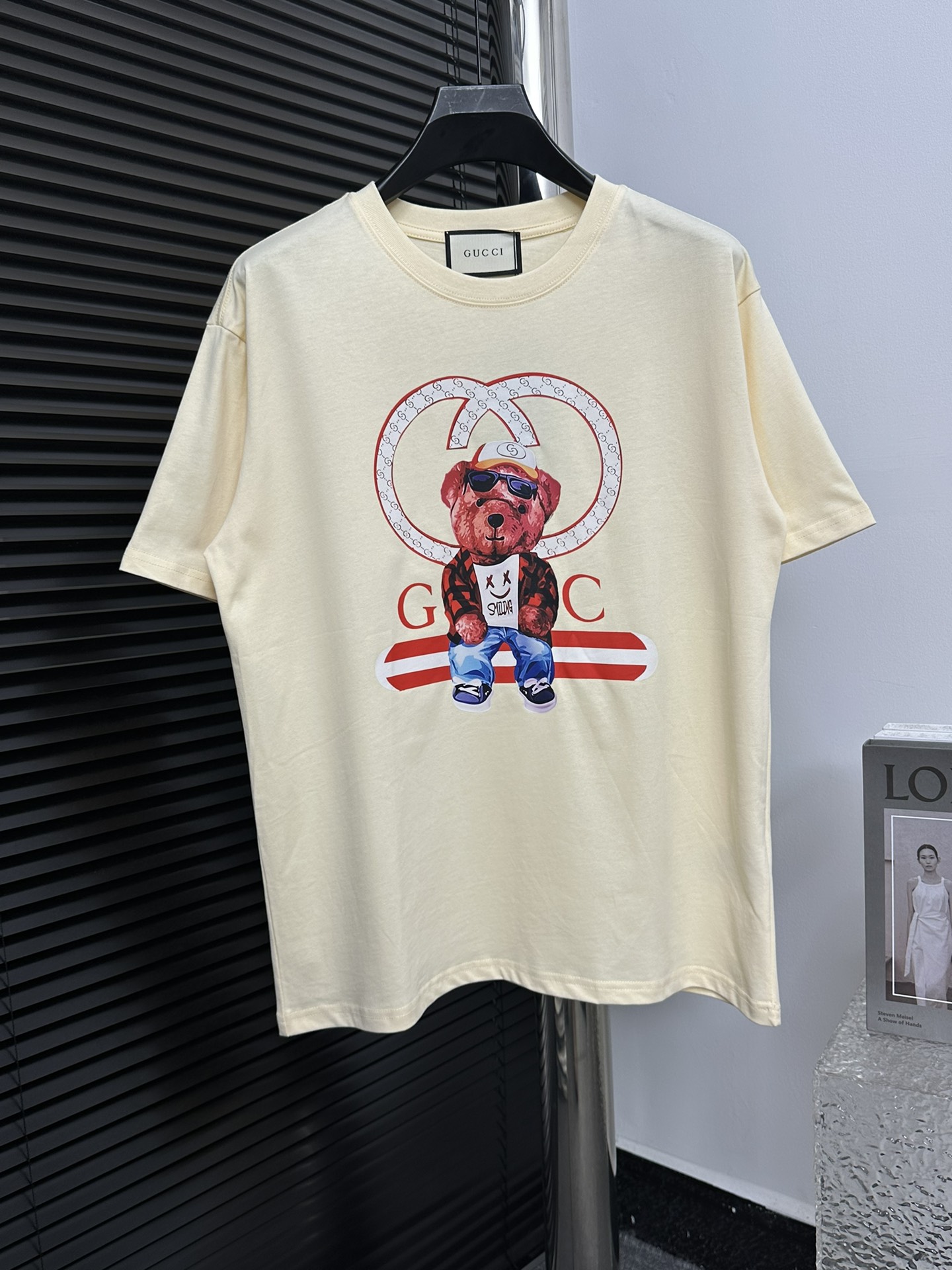 【GUcci】Nueva camiseta clásica con doble G y osito de la colección 24ss de principios de primavera. Sincronizada con la …