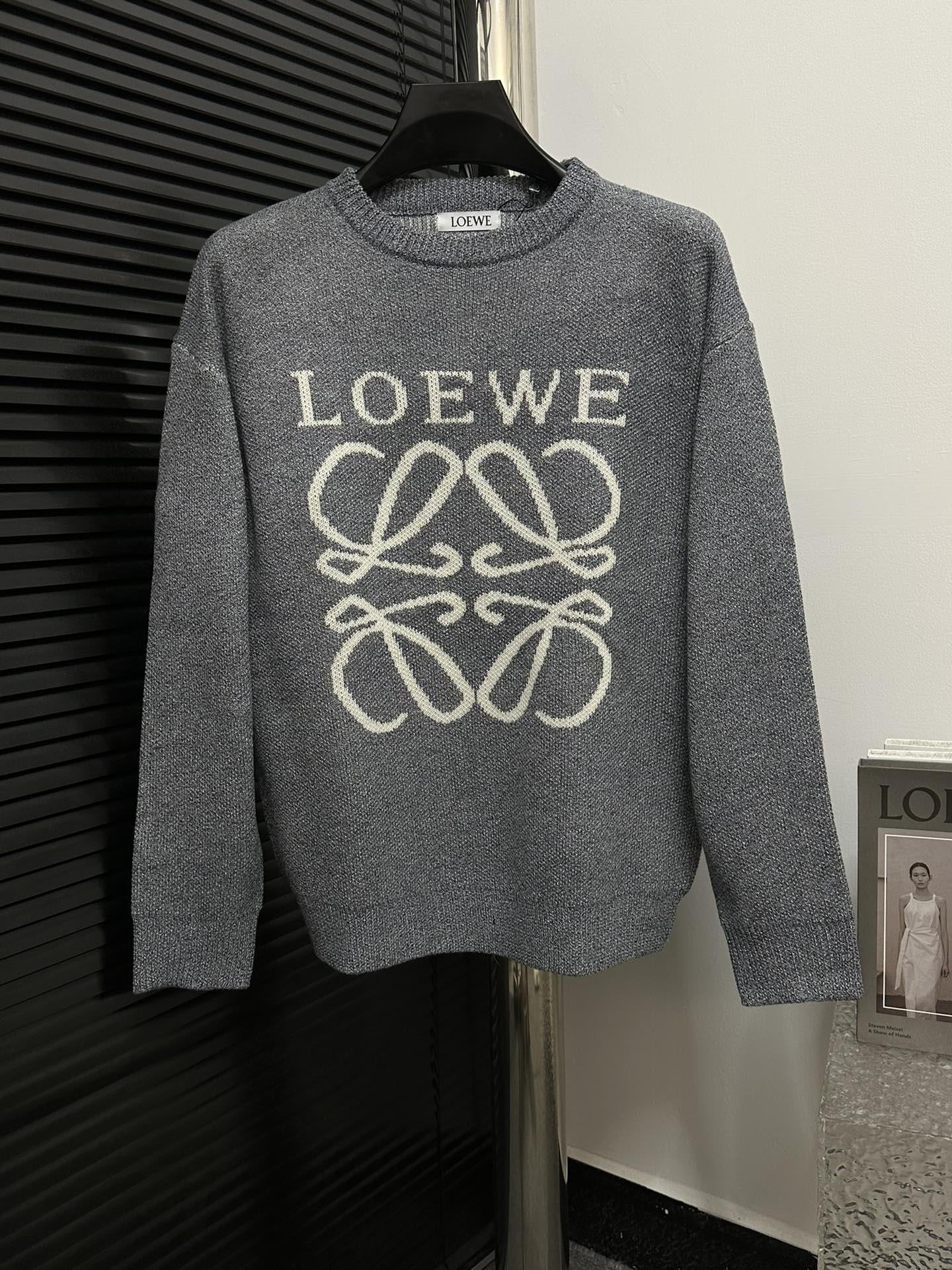 🅿️120 【Loewe】Suéter de cuello redondo de punto jacquard de lana, nueva colección 23ss, tejido con máquina importada de…