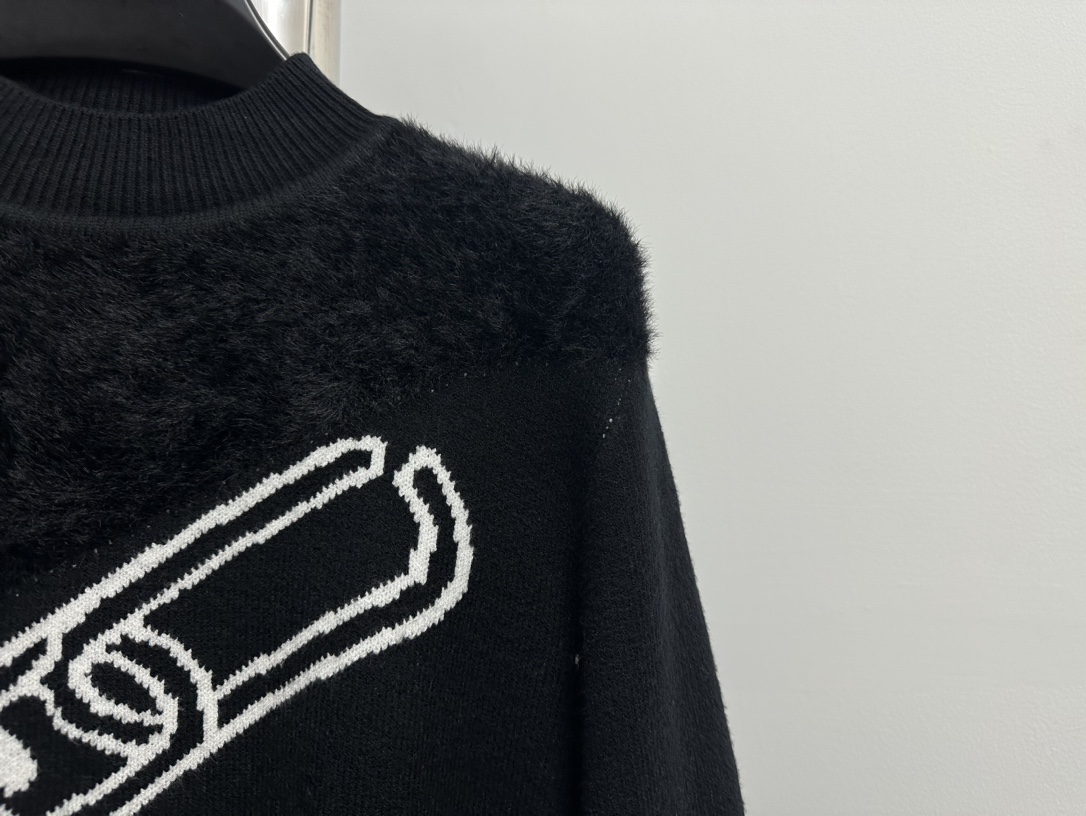 Fendi 2023 Fall Winter Collection: Stylish and Cool in S-L Sizes - 图片 3