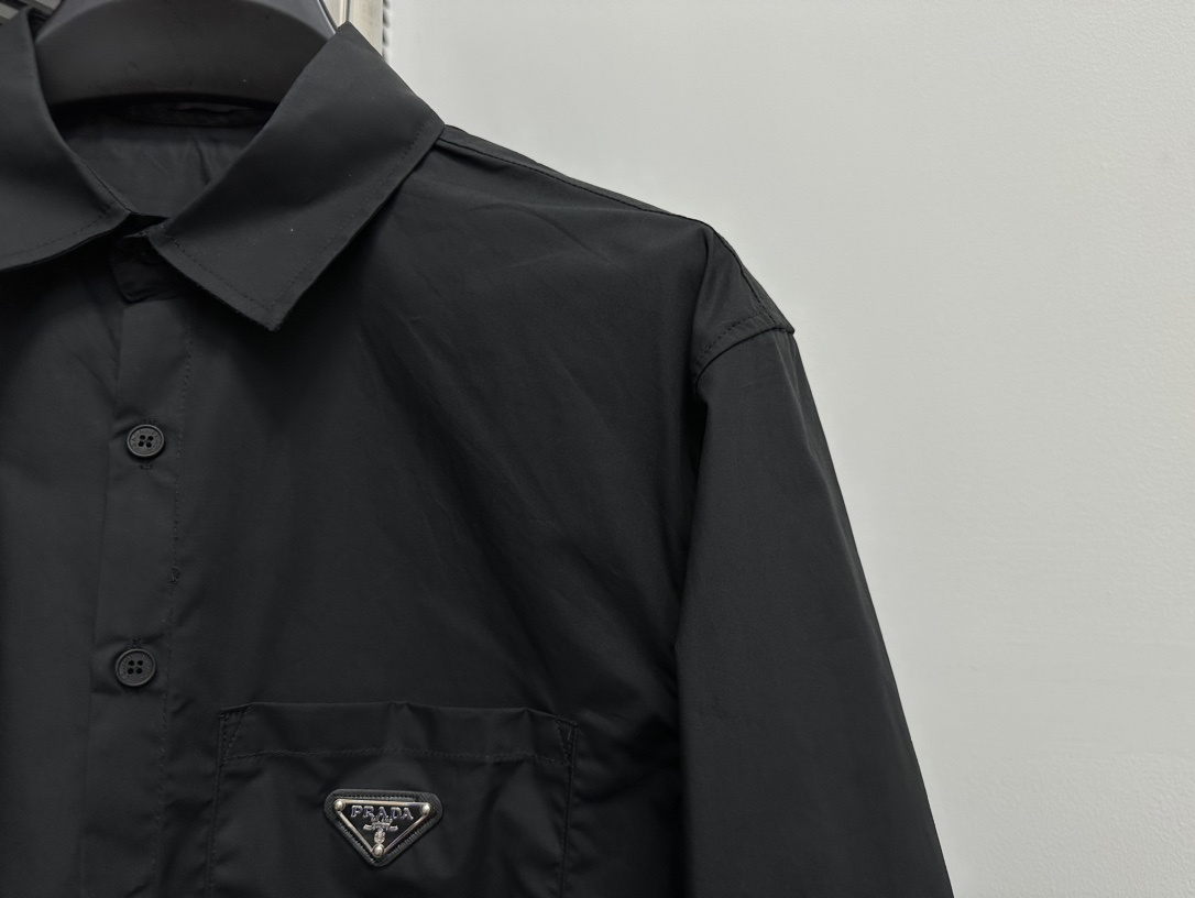 Prada 24ss Triangle Pocket Silk Shirt with Custom Steel Labels - 图片 3