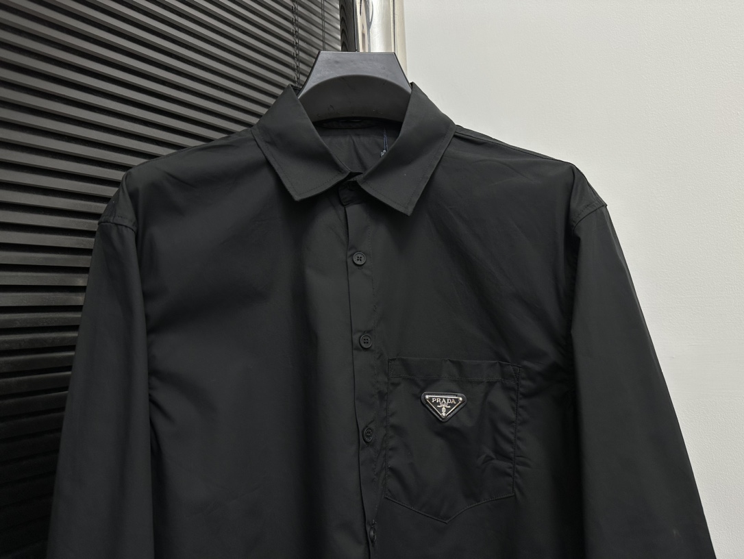 Prada 24ss Triangle Pocket Silk Shirt with Custom Steel Labels - 图片 5