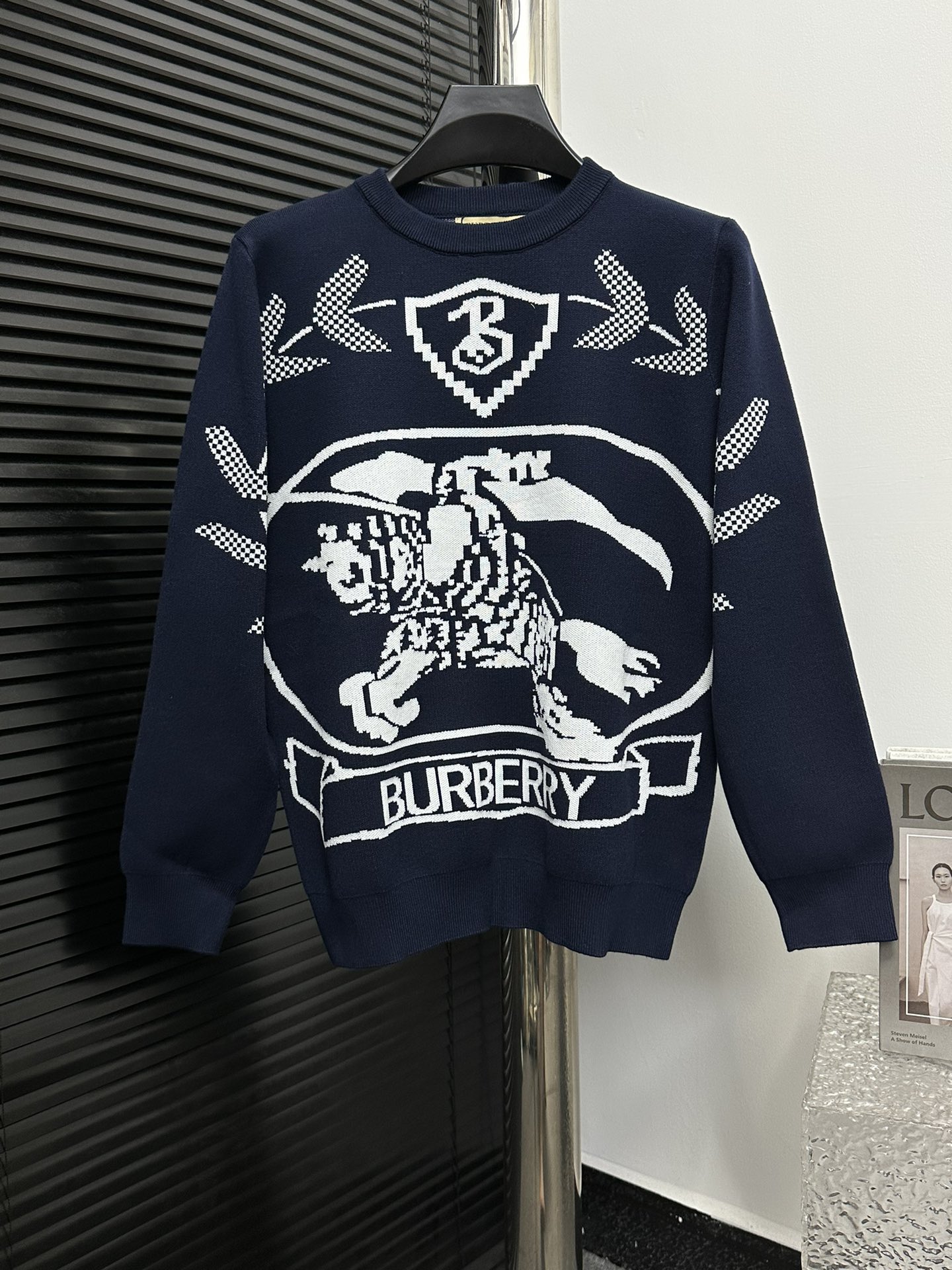 [BBR] Burberry jersey de punto con caballero y escudo, regreso del clásico logo de caballero, jersey de corte holgado, …