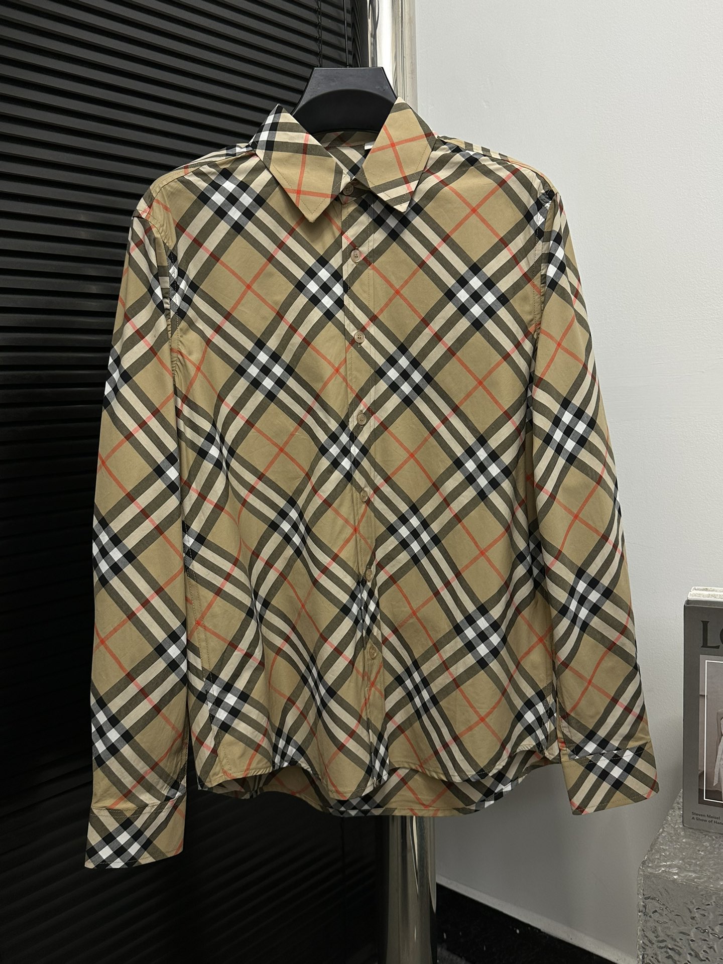 【1:1 oficial】 【Burberry】 Camisa de cuadros de nueva temporada 24ss La tela es 100% nailon con patrón de cuadros tejido …