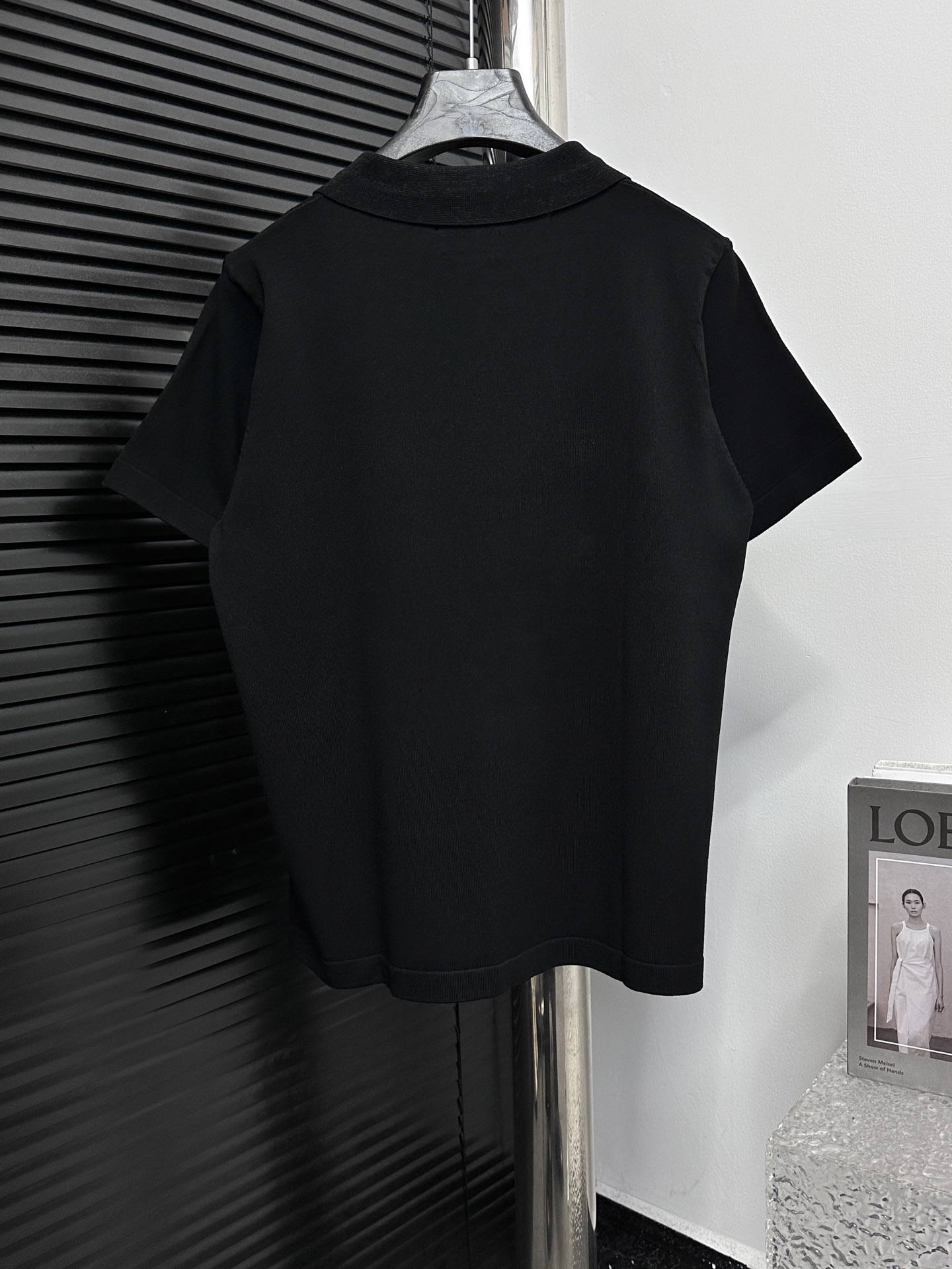 PJA 💰90
【GUCCI】古驰 logo提花工艺针织短袖圆领毛衣 注重细节 最求品质  男女同款
颜色：黑色 
码数：S-XL