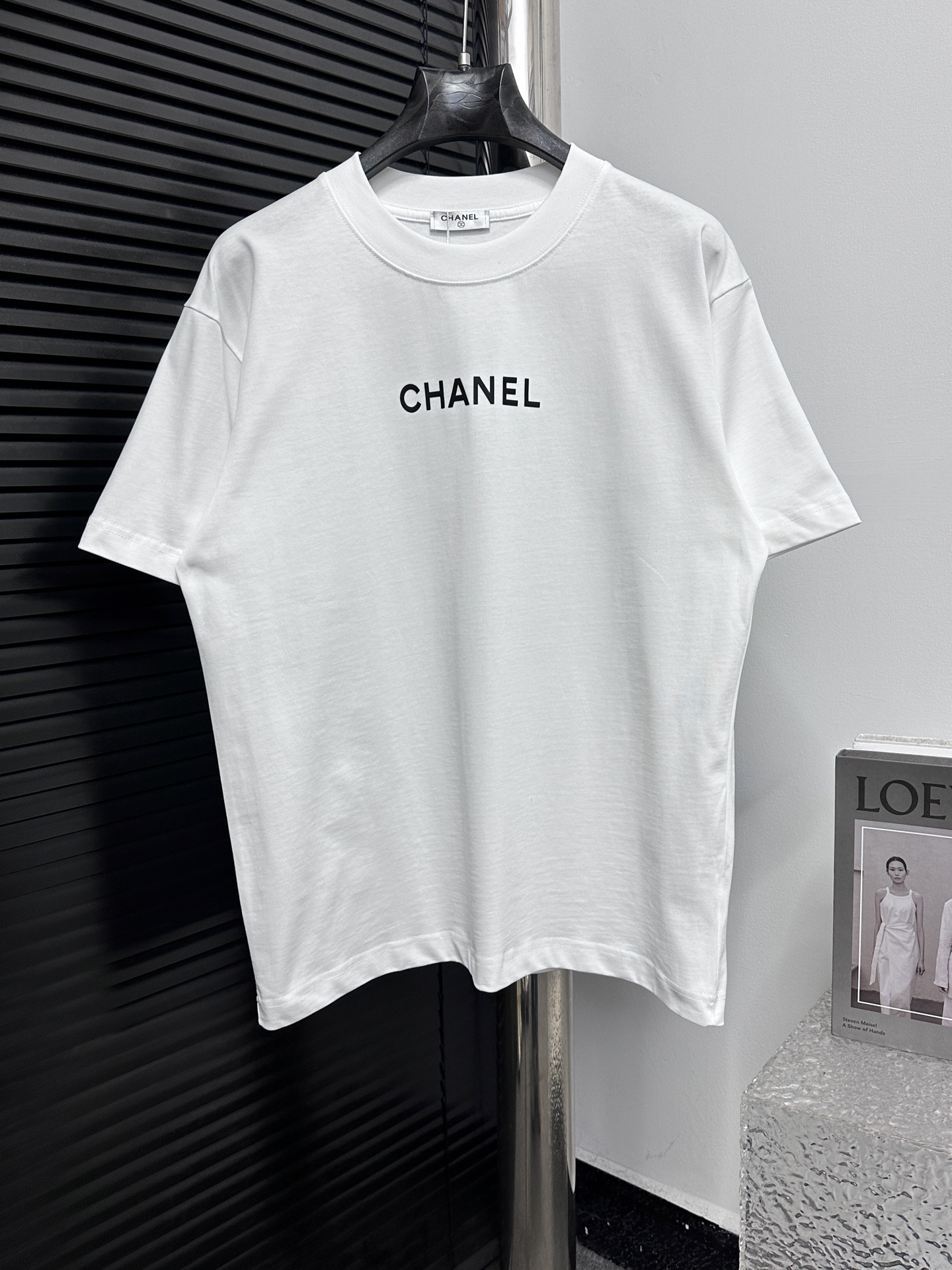 【CHanel】Camiseta de manga corta para parejas logo 25ss de Chanel, tejido de algodón puro doble arena de 260g,…