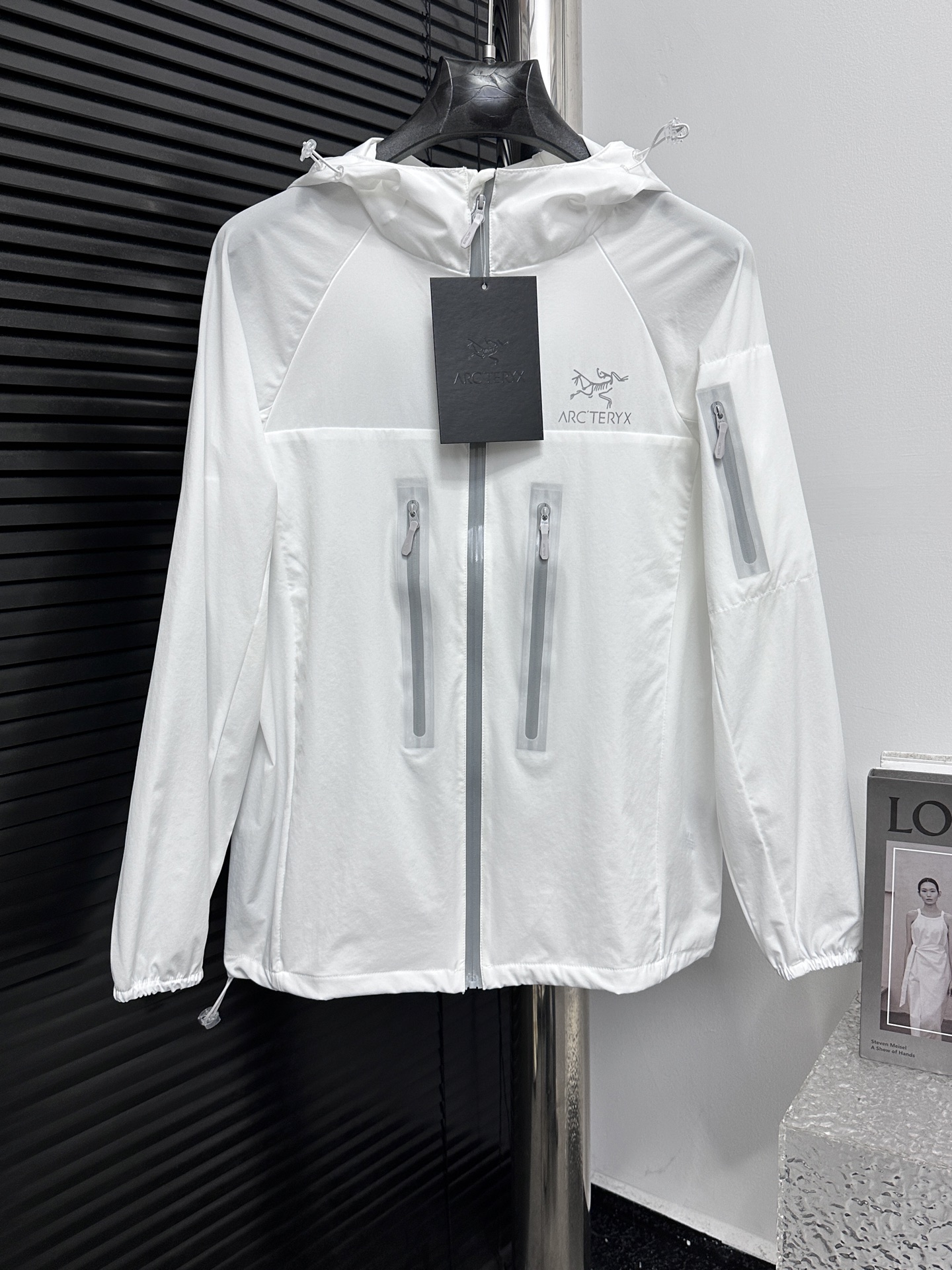 [ARC'TERYX] Chaqueta antirrayas con capucha Arc'teryx 25SS y cremallera impermeable, ¡gama alta y refrescante! ! ¡El cl…