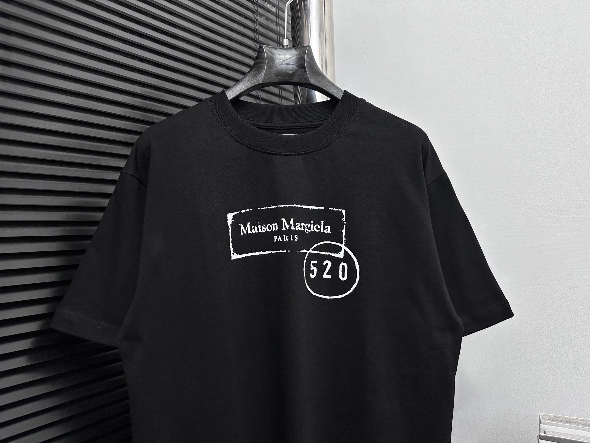 Maison Margiela Camiseta Edición Limitada 520 - Diseño Moderno y Confort 7 i1746454951501 9723 0 4