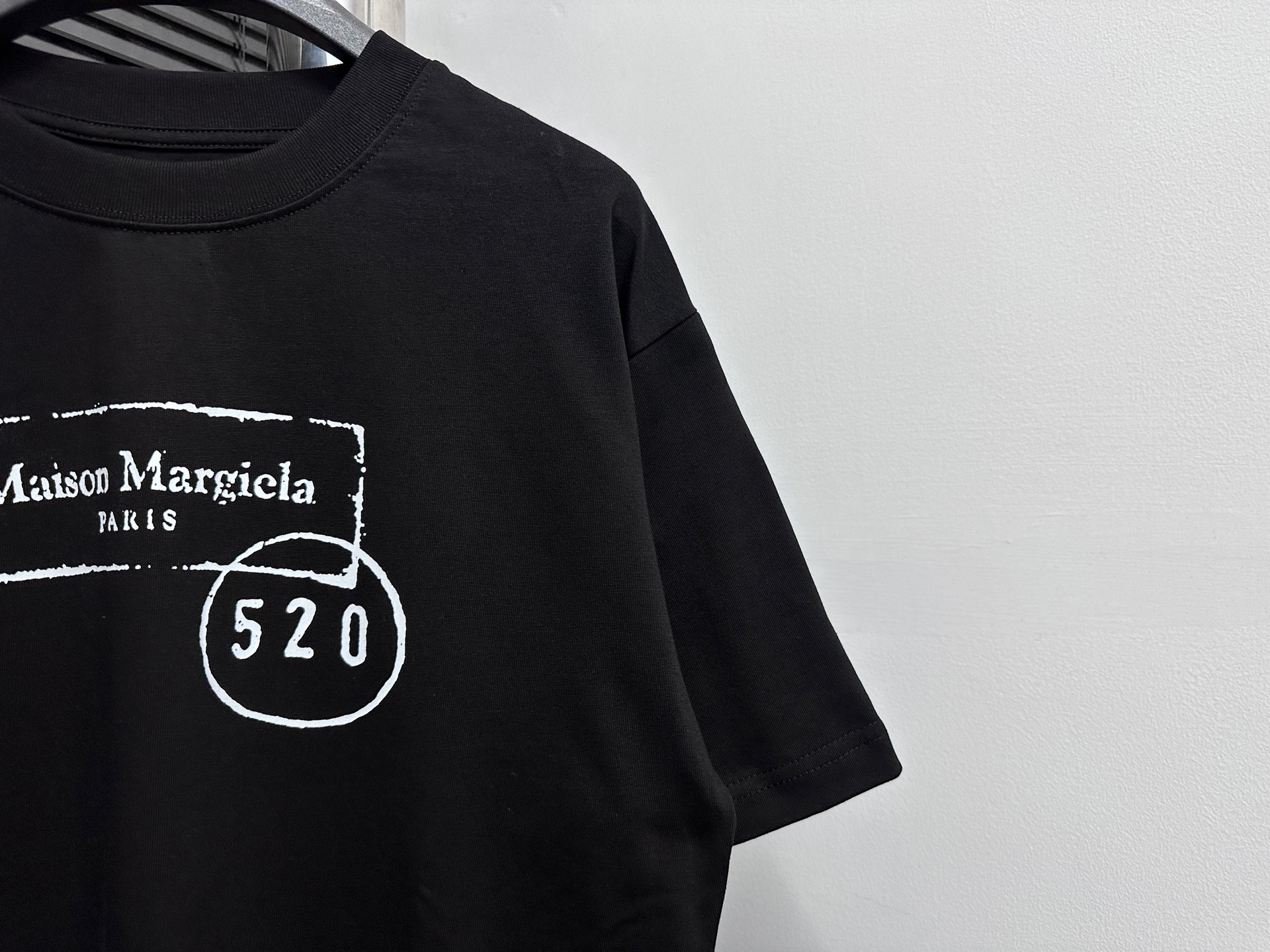 Maison Margiela Camiseta Edición Limitada 520 - Diseño Moderno y Confort 4 i1746454959530 7590 0 1