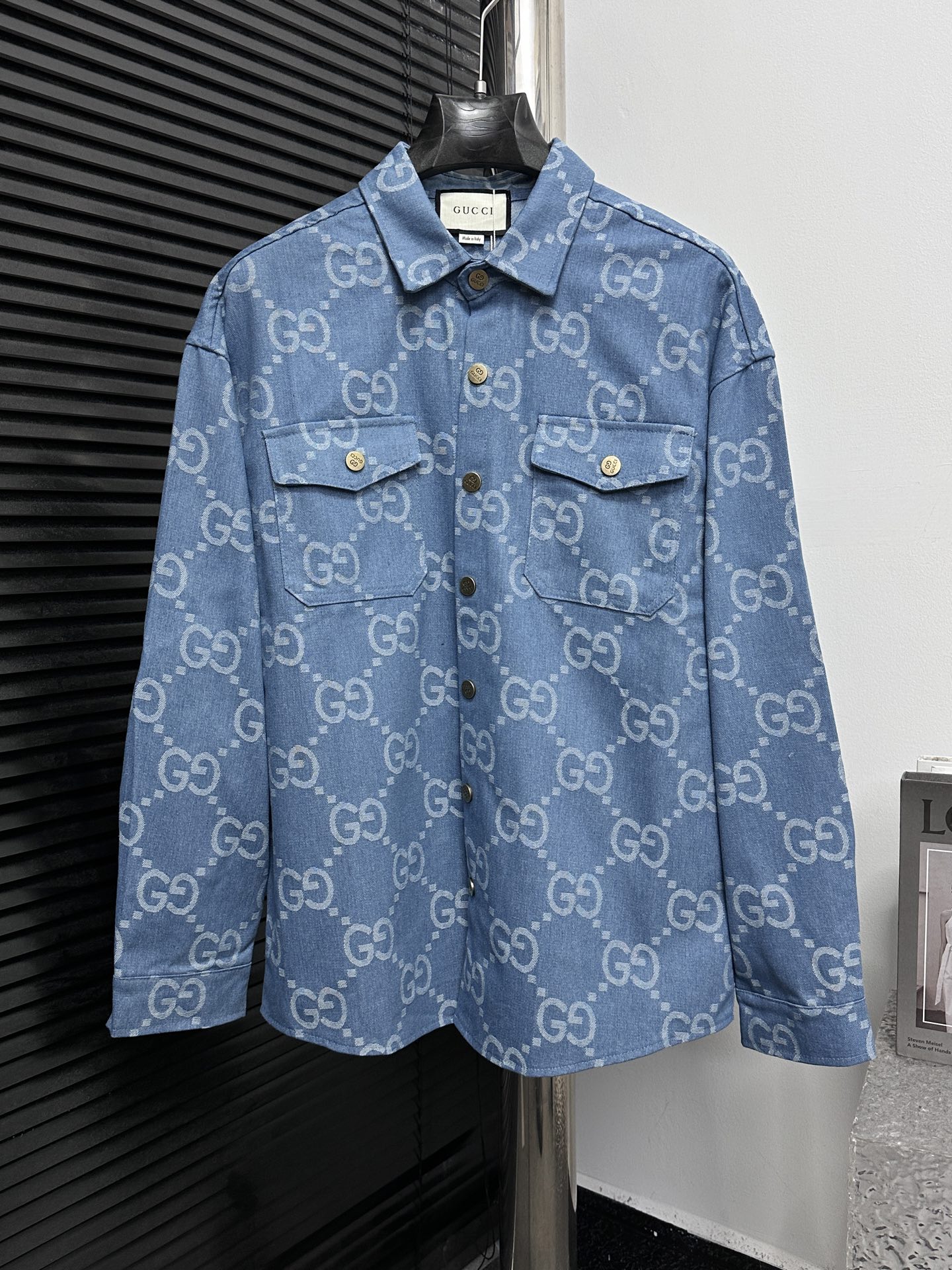 【GUCCI】Gucci 25ss jacquard jacket shirt Esta chaqueta tipo camisa con cuello, cierre de botón oculto. Confeccionada en …