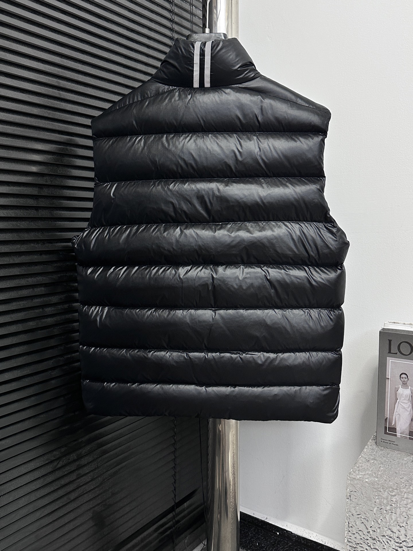 Canada Goose Crofton Chaleco Ligero de Plumón, Resistente al Agua y al Viento 3 i1756561720958 9842 0 1