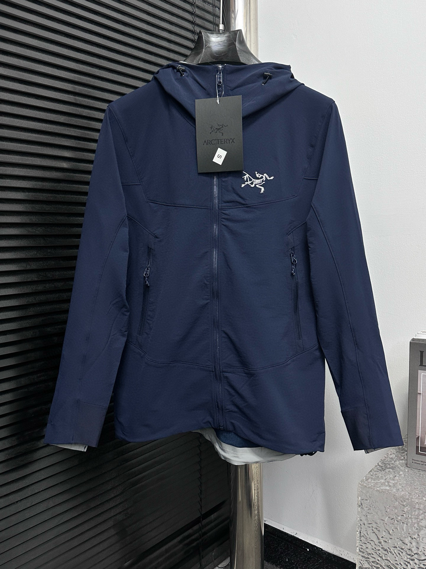 Chaqueta de protección solar con capucha a prueba de viento y soft shell de color sólido GAMMA LIGHTWEIGHT para parejas…