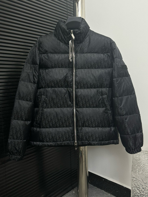 Dior 23SS Jacquard Puffer Jacket - Supreme Fabric & Craftsmanship 1 Dior 23SS Jacquard Puffer Jacket - Supreme Fabric & Craftsmanship