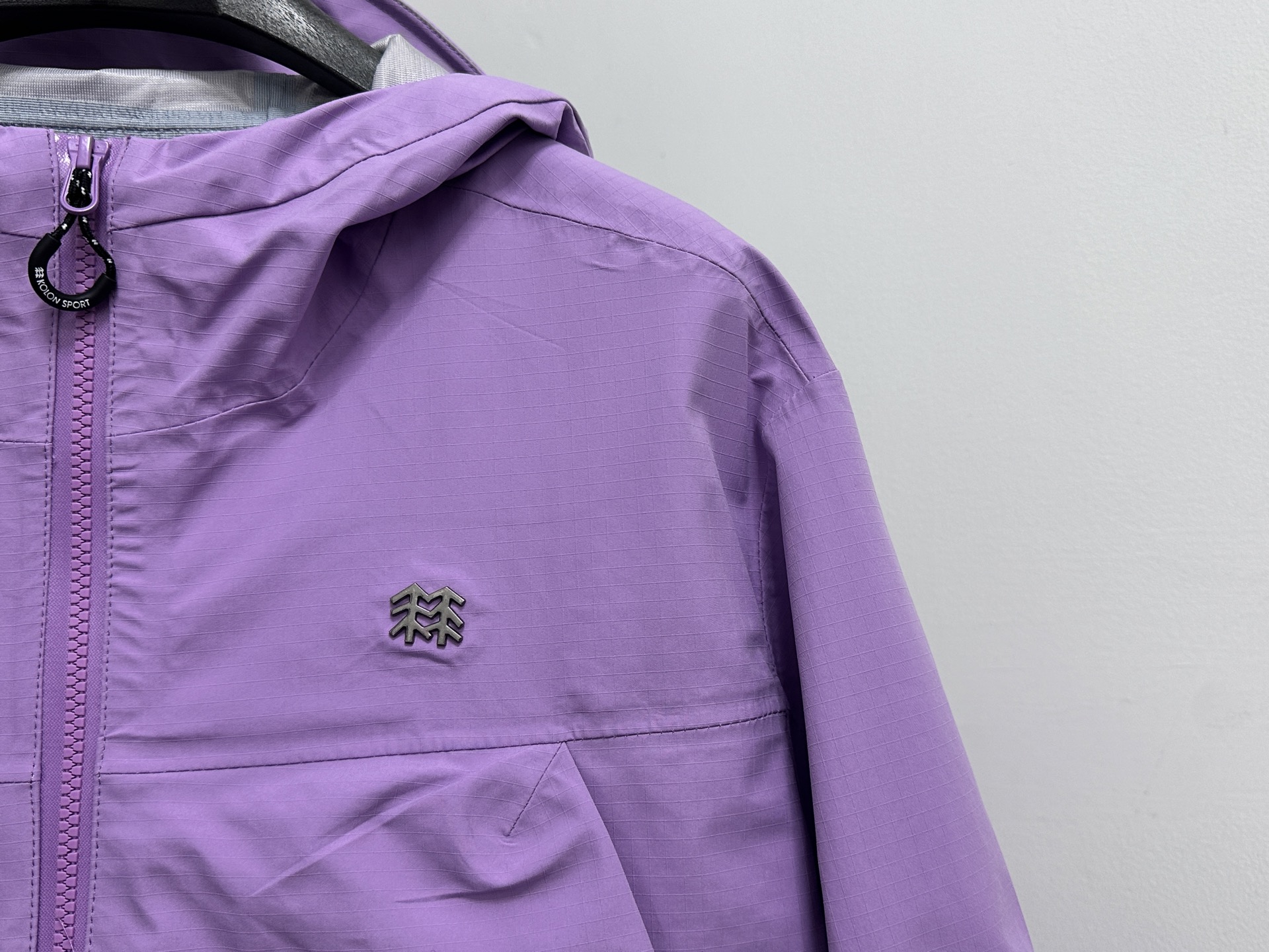 KOLON SPORT Chaqueta Urbana Funcional con Capucha para Hombre y Mujer 4 i1760028064269 2956 0 2