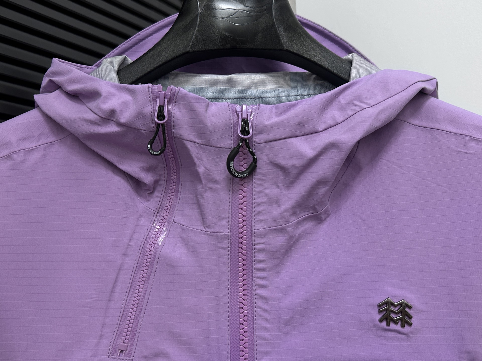 KOLON SPORT Chaqueta Urbana Funcional con Capucha para Hombre y Mujer 5 i1760028064326 6947 0 3