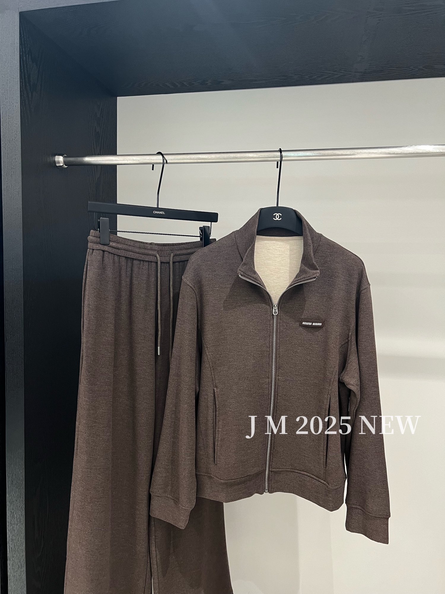 Women's 2025 FW Miu Style Lounge Set - Comfortable & Relaxed Fit 4 i1757831097 8561 3