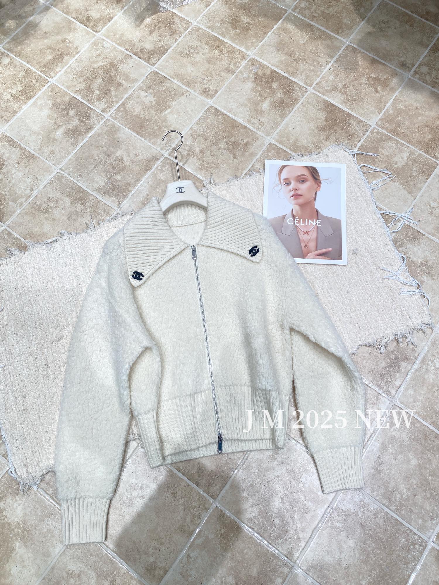 Veste Zippée Chanel en Laine d'Agneau Style Vintage - Collection Automne/Hiver