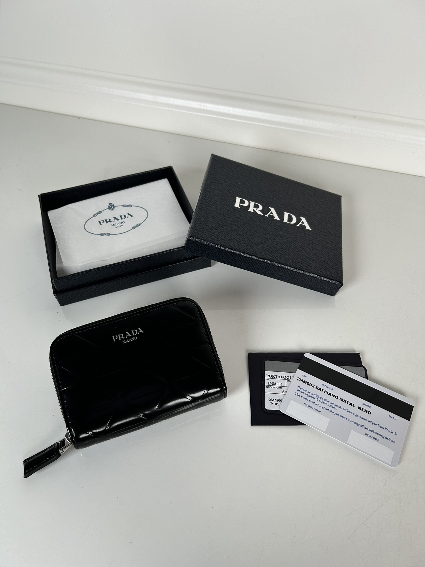 Prada Wallet Card pack Best Replica
 Unisex Summer Collection