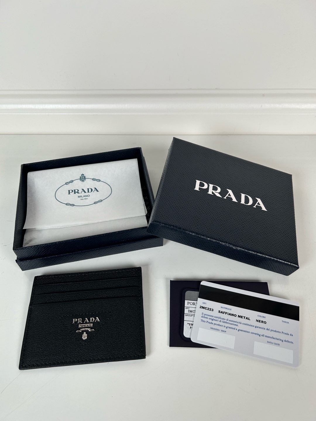 NO:672375,P men's upgraded version of deerskin card holder, black, model 2MC223, best-selling model for purchase, good gift, Prada, prada19860909P家男士升级版鹿皮小卡包,黑色,型号2MC223,代购热卖款,送礼佳品,普拉达,prada,欧美剧
