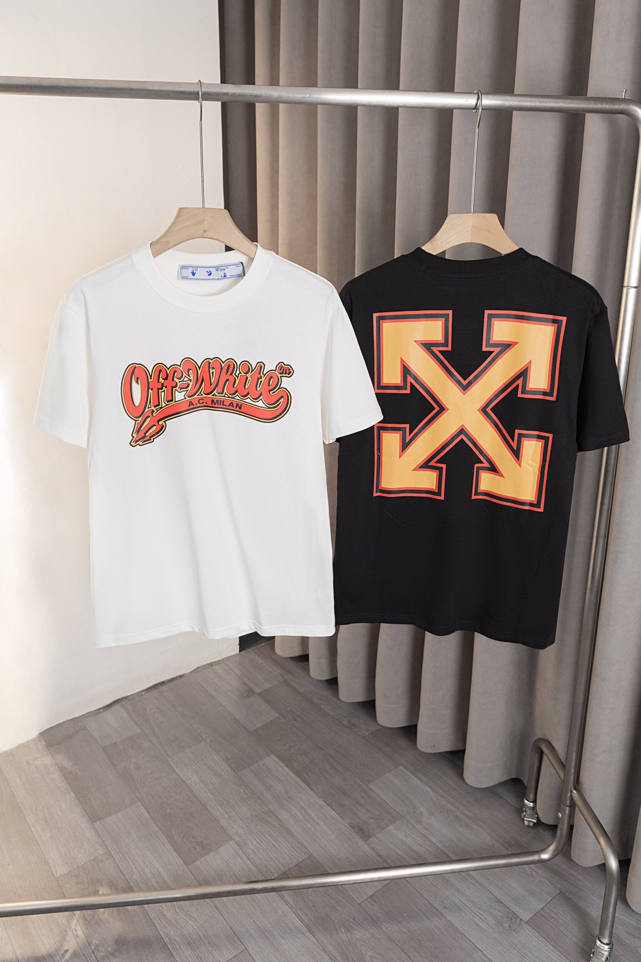 Off White 25s New T-shirt: High-Quality Fabric, Logo Print, Fashionable Design