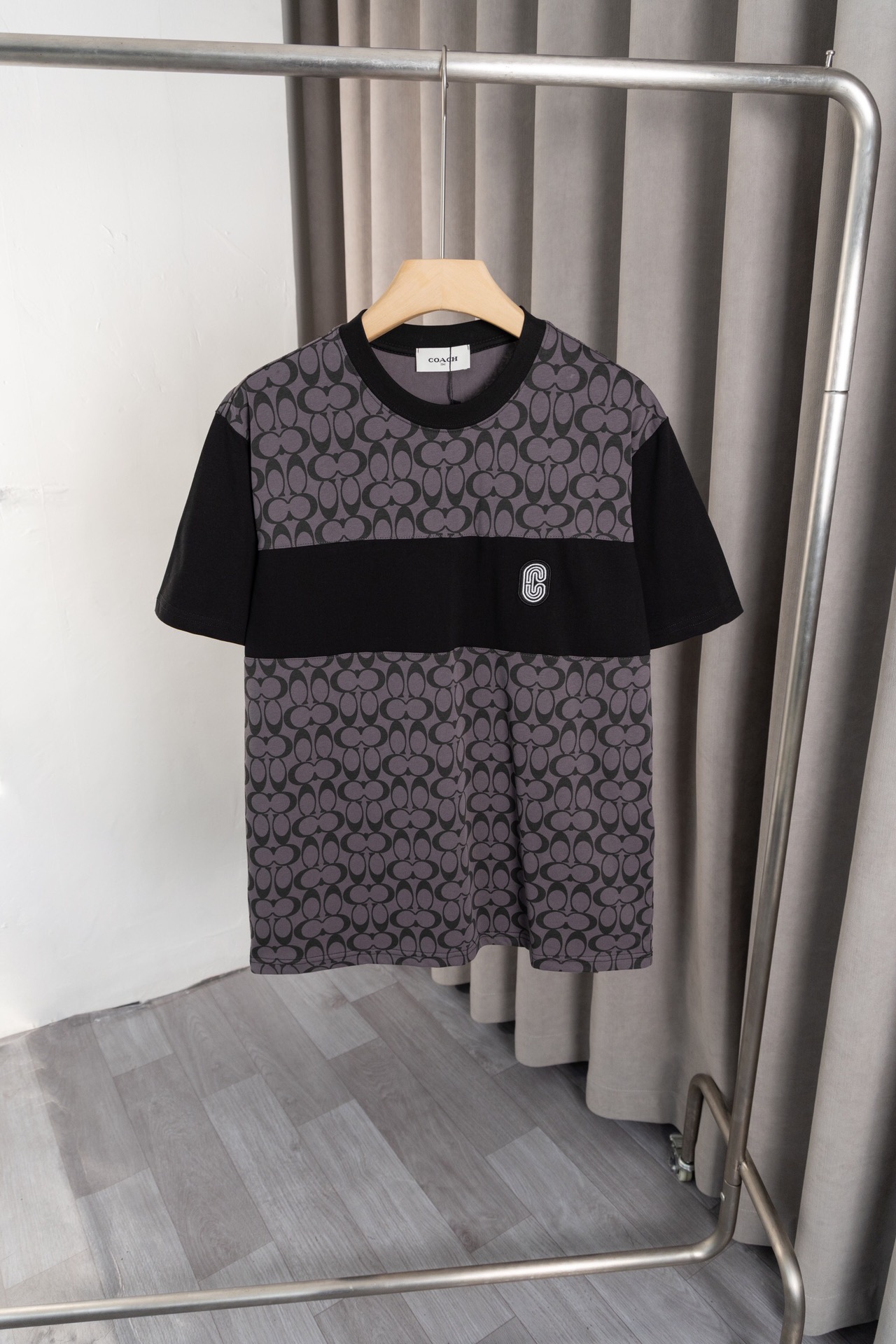 Customized Coach T-Shirt with Classic Design and Soft Fabric in Various Colors and Sizes - 图片 7