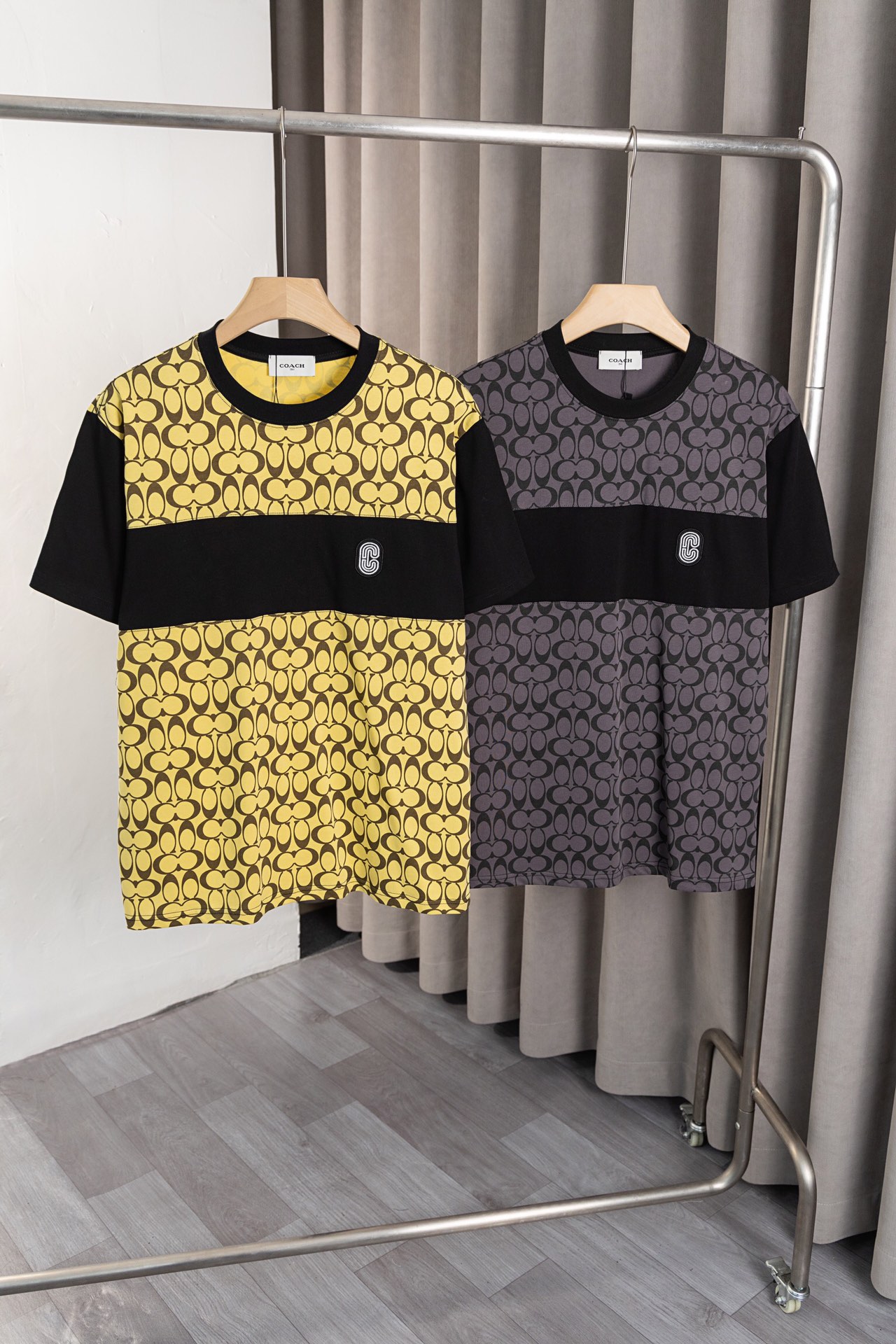 Customized Coach T-Shirt with Classic Design and Soft Fabric in Various Colors and Sizes