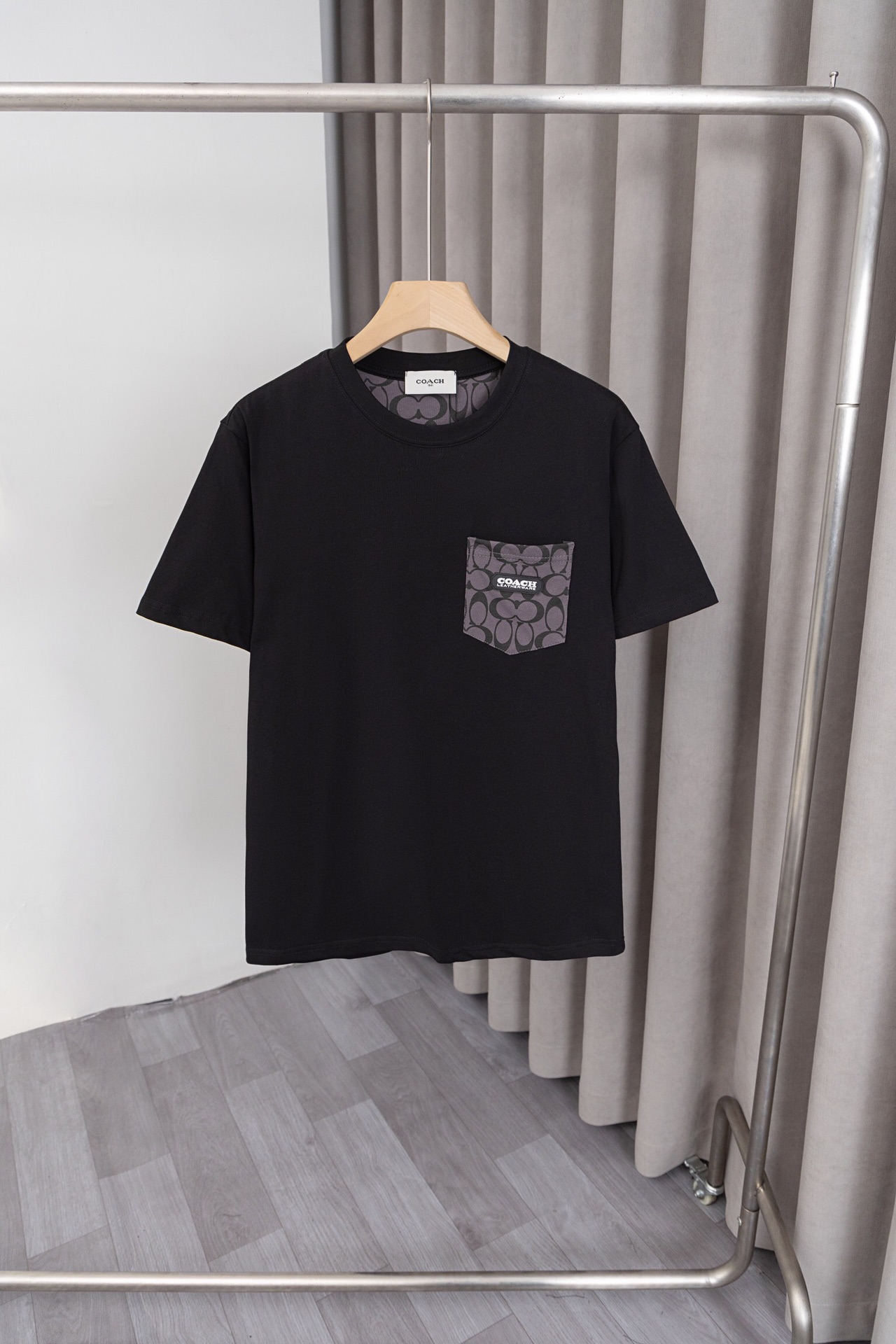 Customized Coach T-Shirts with Pocket Design in Black – Sizes M-4XL, 260g Soft Fabric