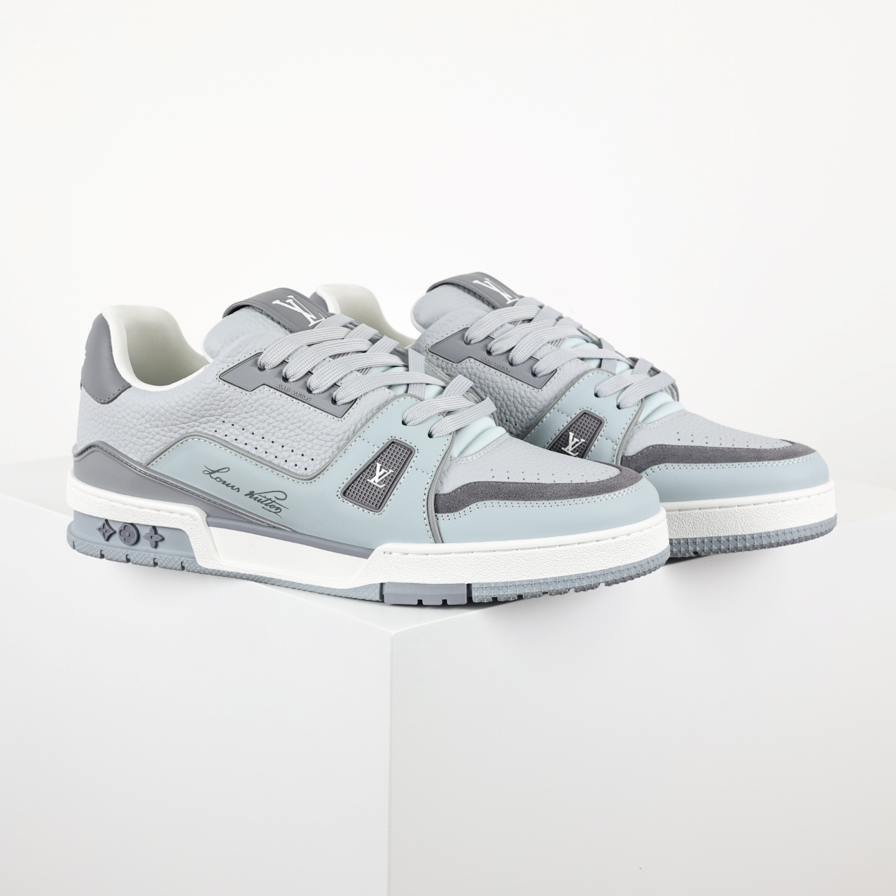 550 Lv Trainer X1 Max 版本 高奢经典巅峰 54灰水泥 东莞纯原顶级高端复刻
