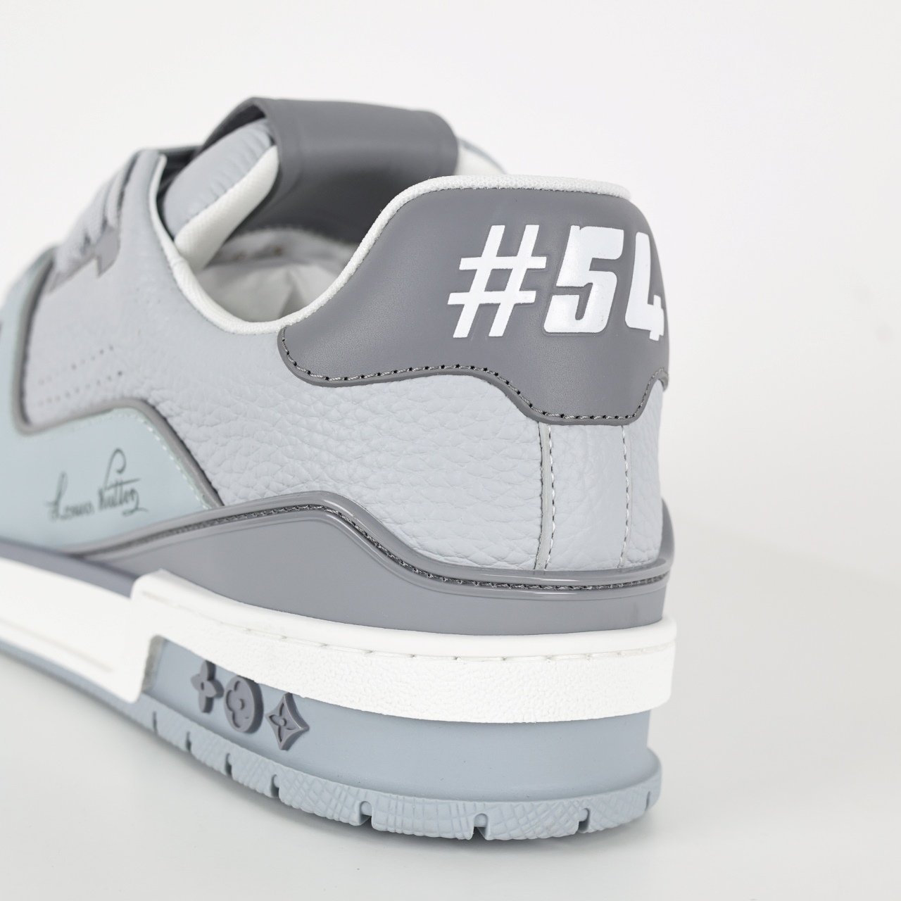 550 Lv Trainer X1 Max 版本 高奢经典巅峰 54灰水泥 东莞纯原顶级高端复刻