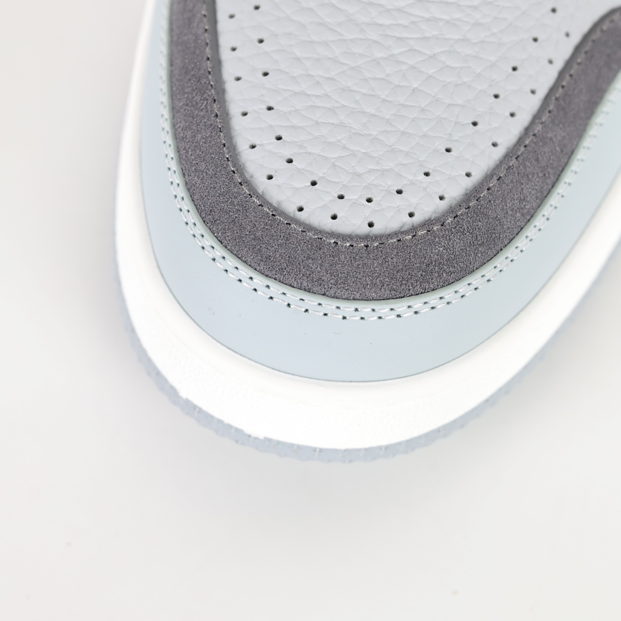 550 Lv Trainer X1 Max 版本 高奢经典巅峰 54灰水泥 东莞纯原顶级高端复刻