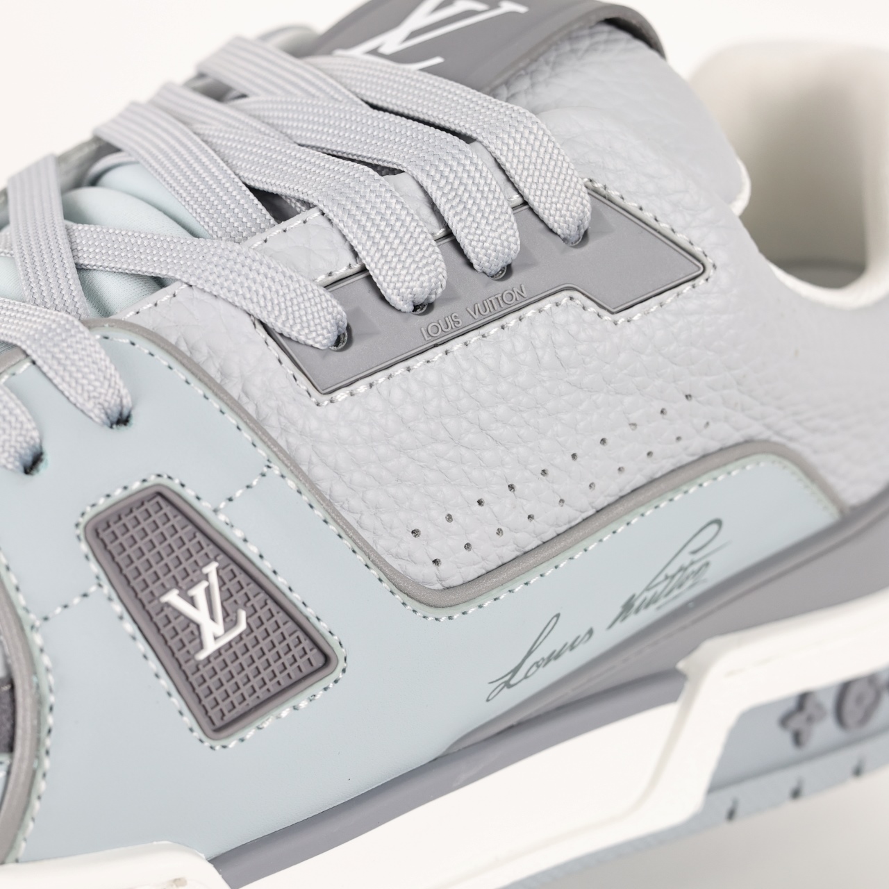 550 Lv Trainer X1 Max 版本 高奢经典巅峰 54灰水泥 东莞纯原顶级高端复刻