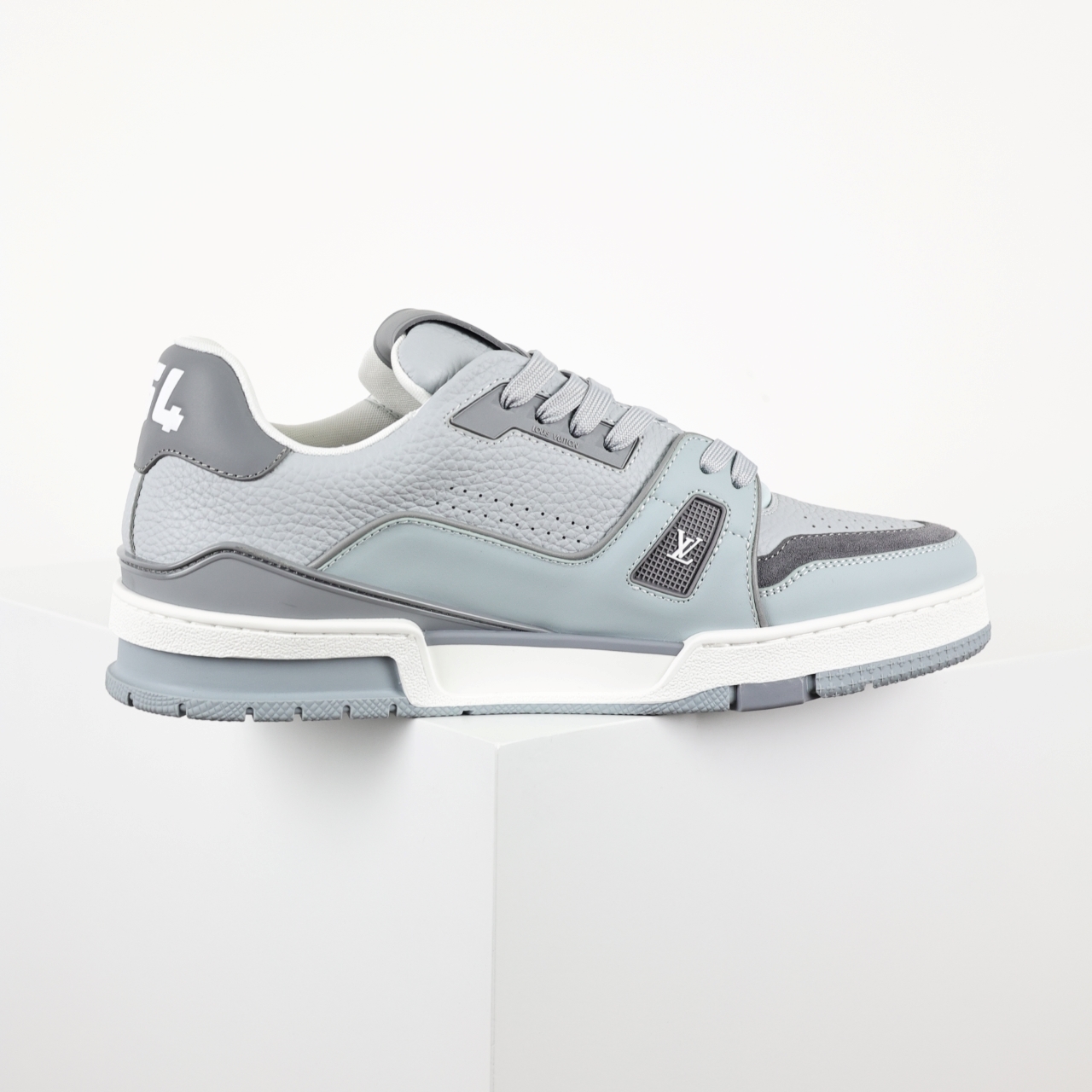 550 Lv Trainer X1 Max 版本 高奢经典巅峰 54灰水泥 东莞纯原顶级高端复刻