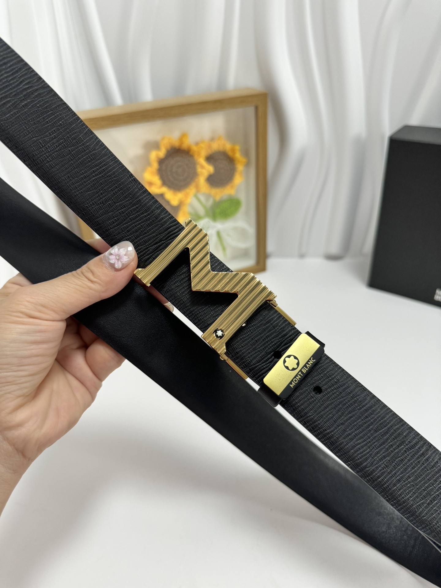 Montblanc Men's Leather Belt with Gold Buckle, 3.5cm Width - Premium Quality 5 i1728232226 4050 3