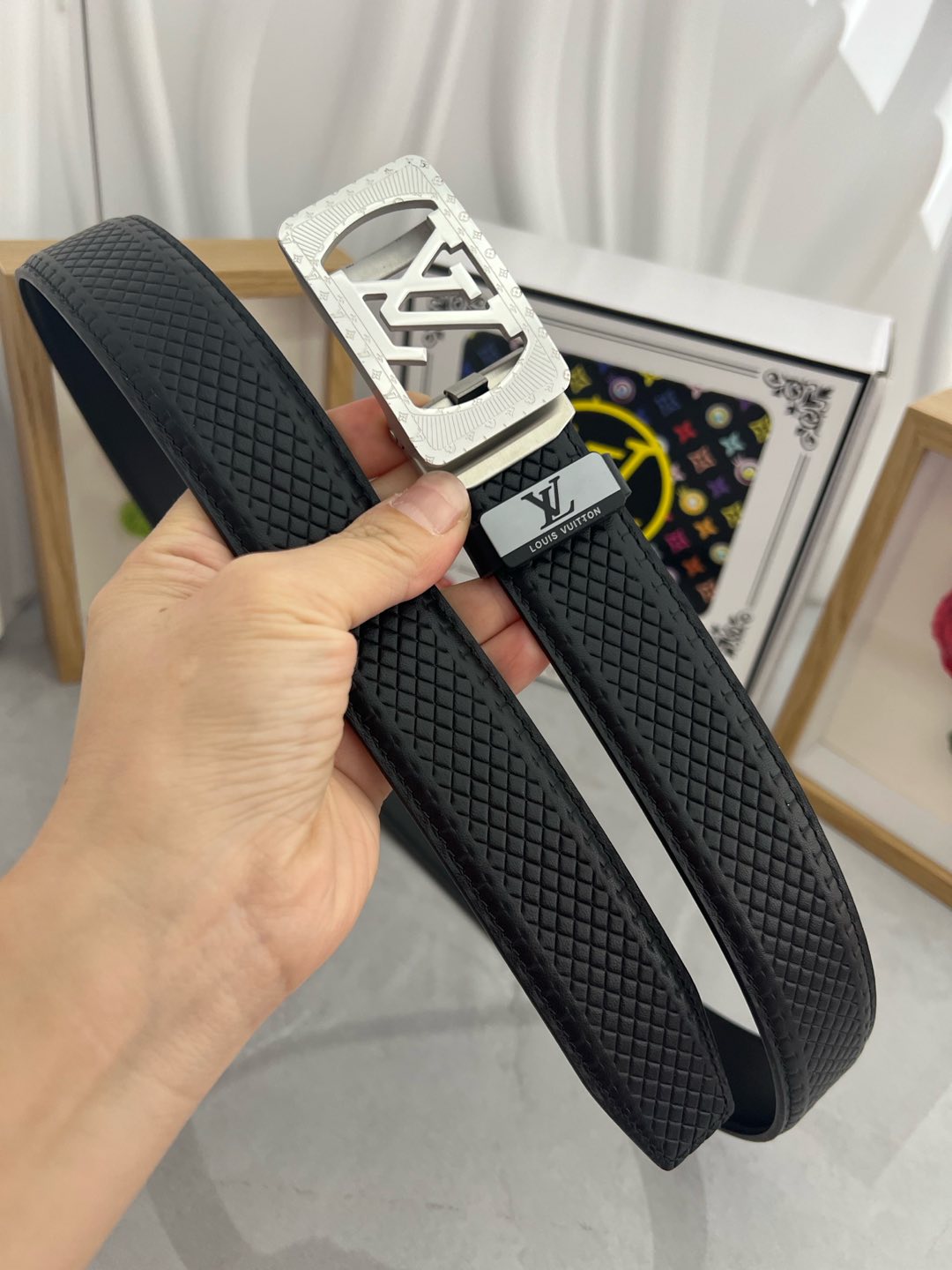 Louis Vuitton Leather Belt with LV Buckle, 3.5cm Wide 3 i1736438564395 3857 0 1