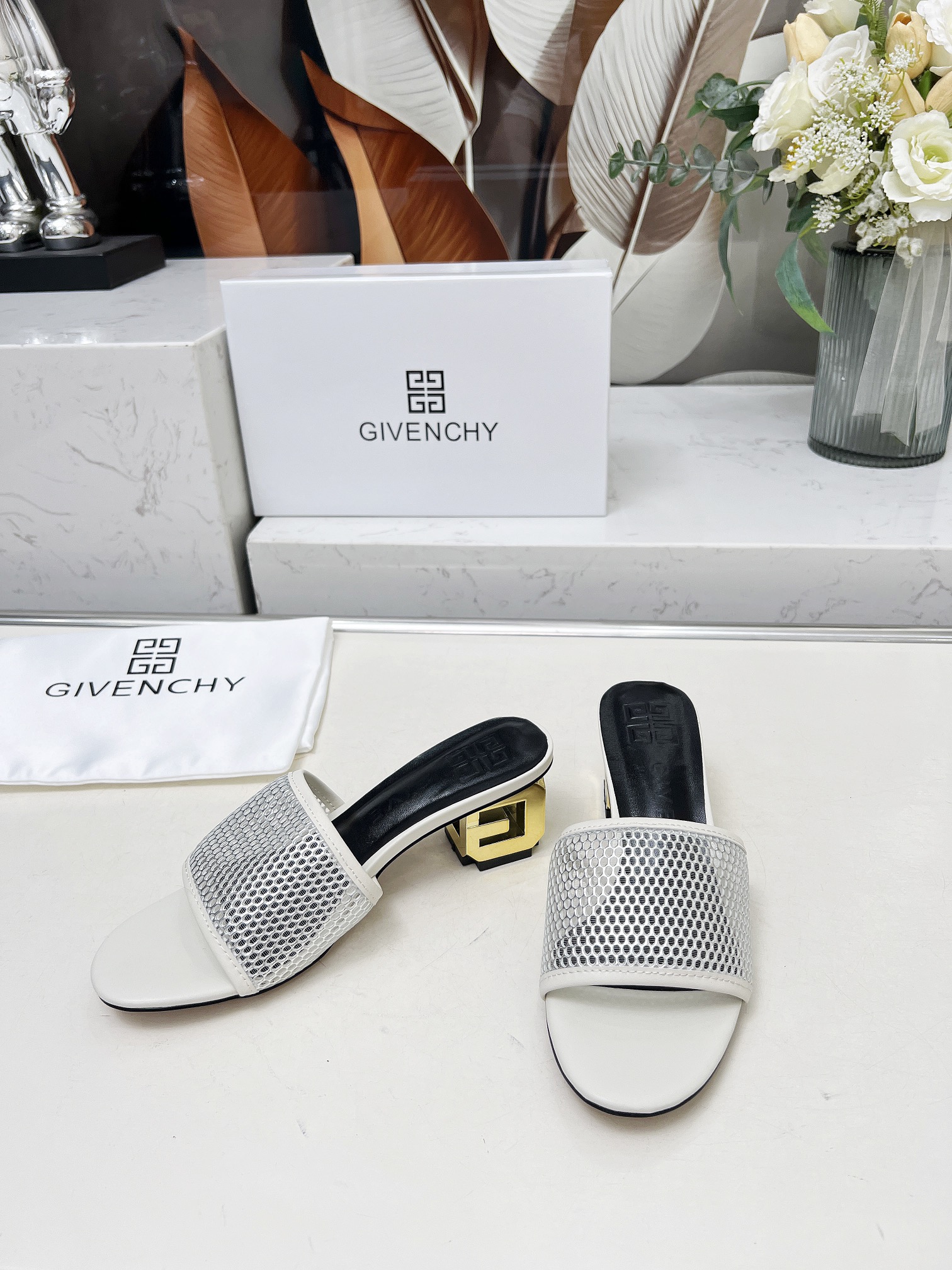 Fashionable Brahma 2005 Heel Slipper: Stylish Sandals in Cow and Sheep Skin - 图片 2