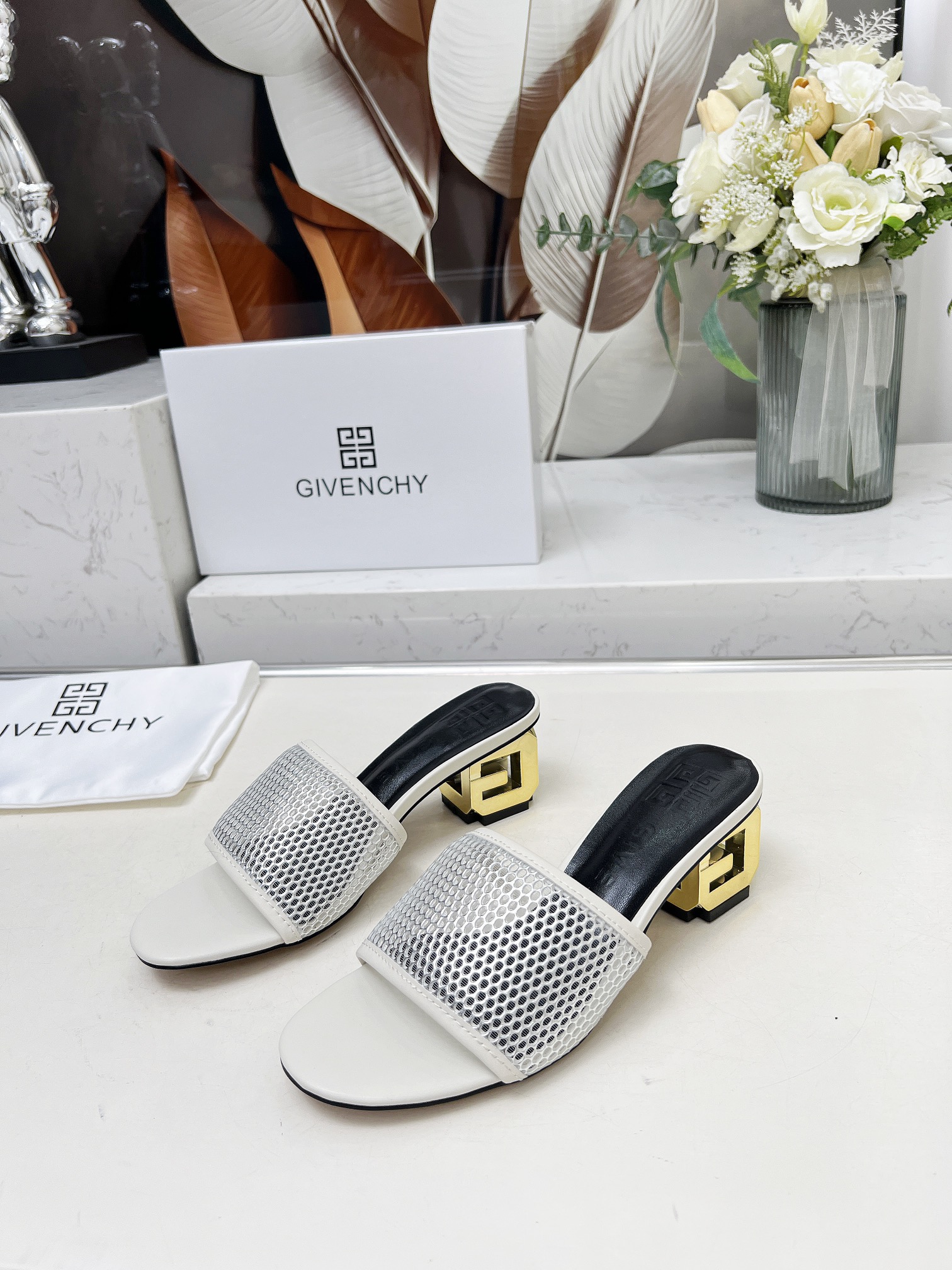 Fashionable Brahma 2005 Heel Slipper: Stylish Sandals in Cow and Sheep Skin - 图片 4