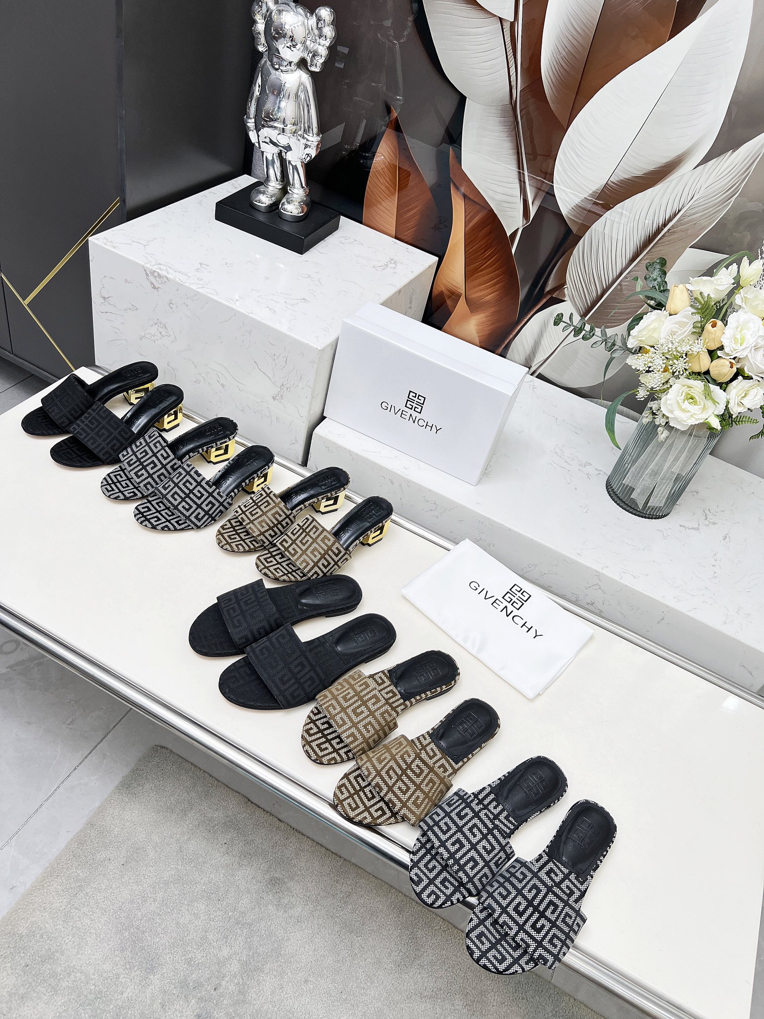 Fashion Brahma Shoes 2005: Stylish Sandals with Quatian Material and Sheep Skin Insoles - 图片 9