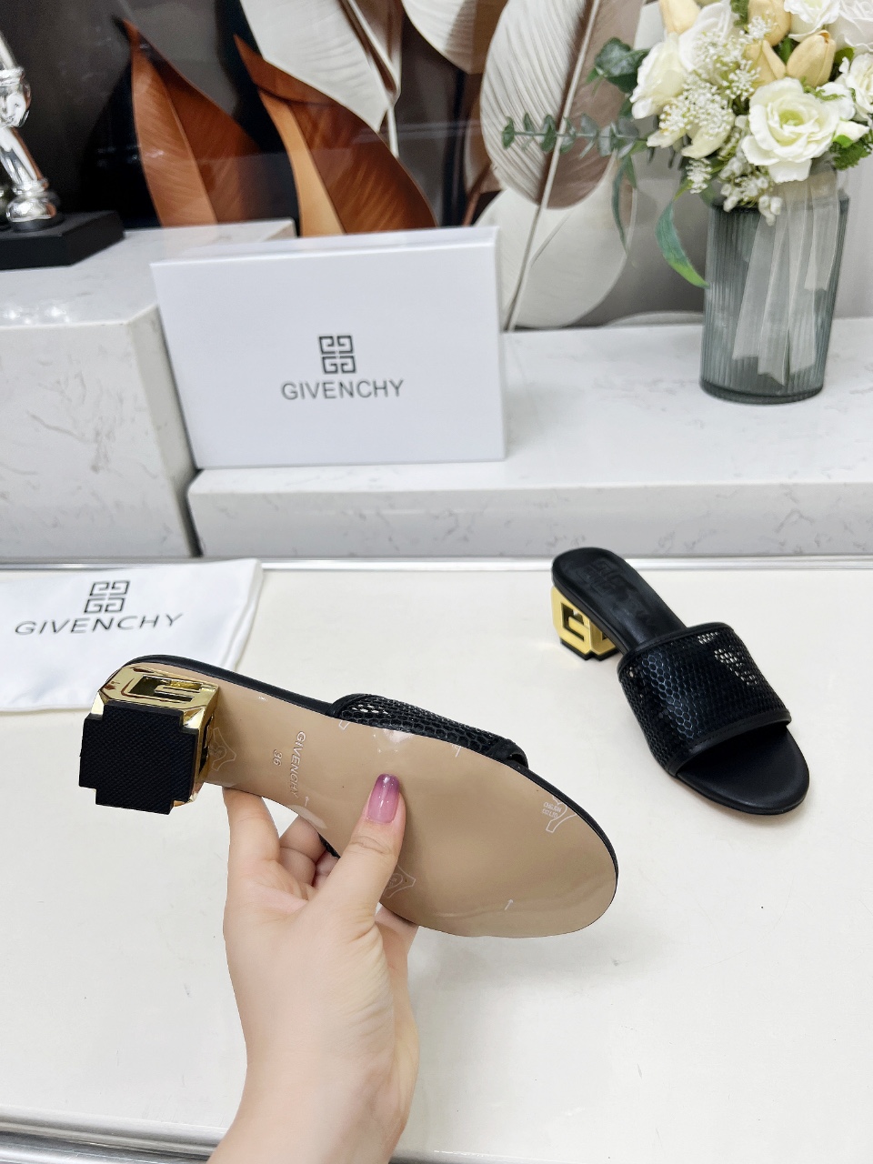 Fashionable Heel Slipper: Brahma 2005 Style in Black Cow Skin and Sheep Skin - 图片 7