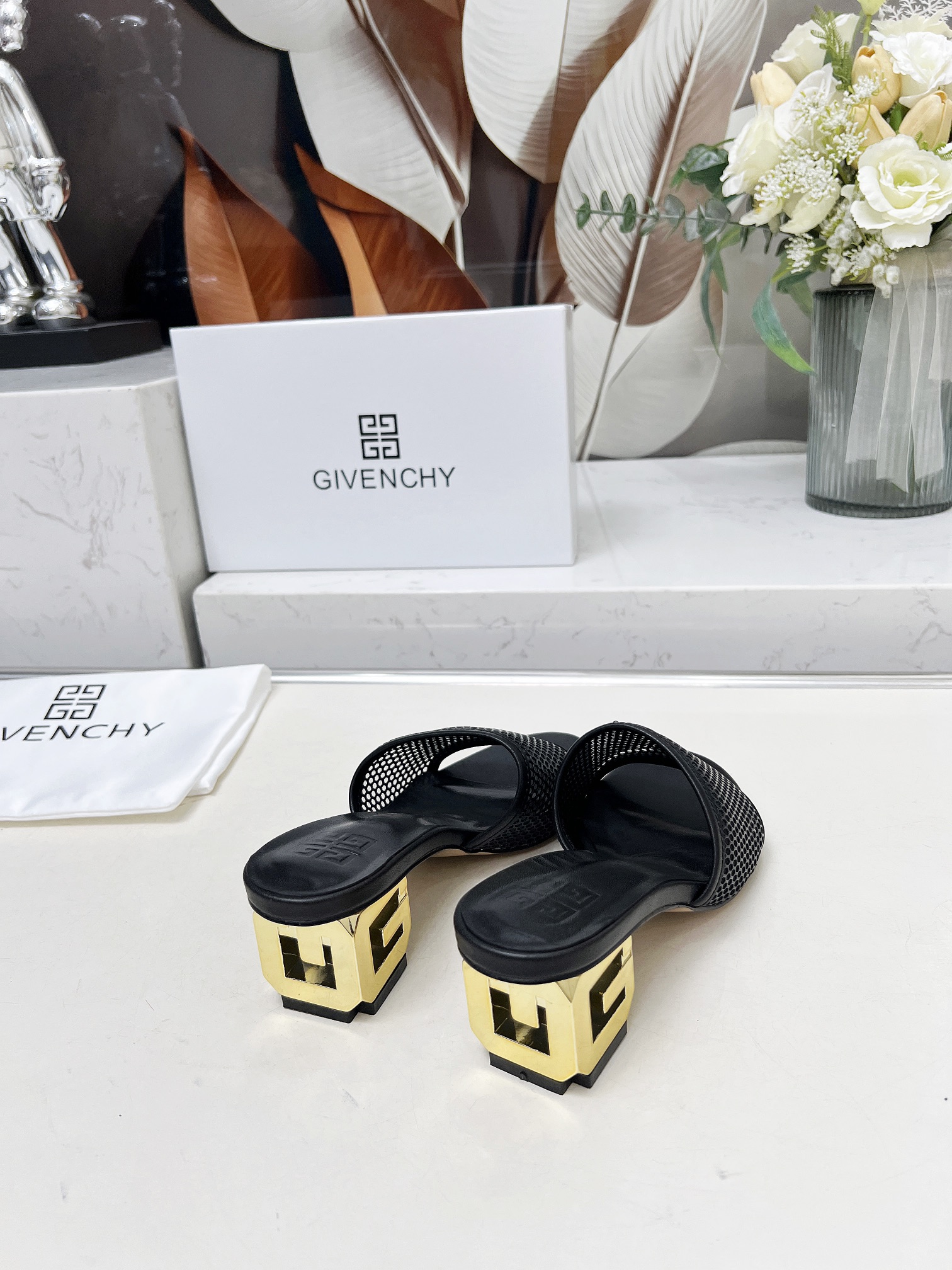 Fashionable Heel Slipper: Brahma 2005 Style in Black Cow Skin and Sheep Skin - 图片 5