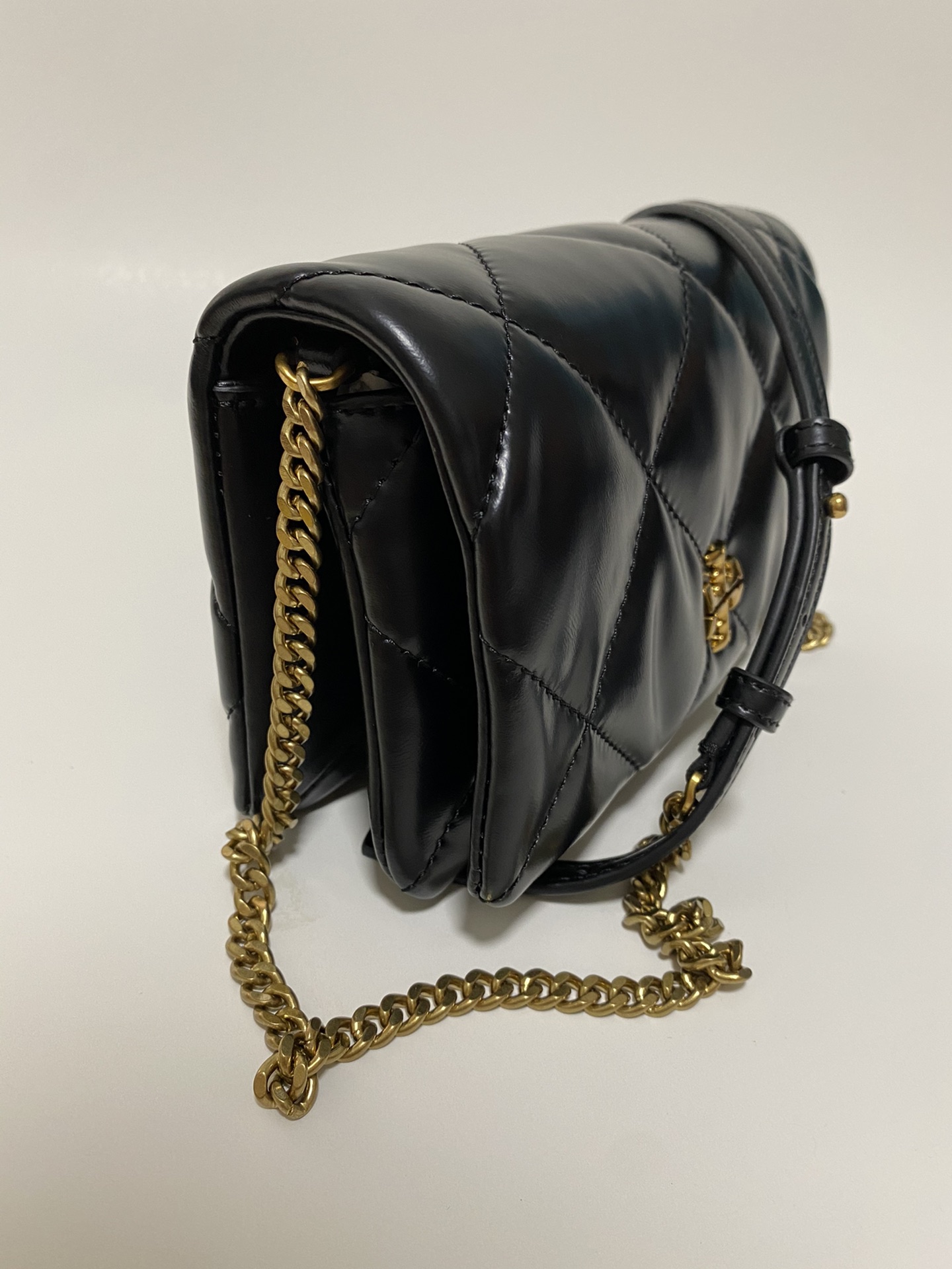 Tory Burch 158624 新品 2024春夏折叠斜挎包Kira链条单肩包