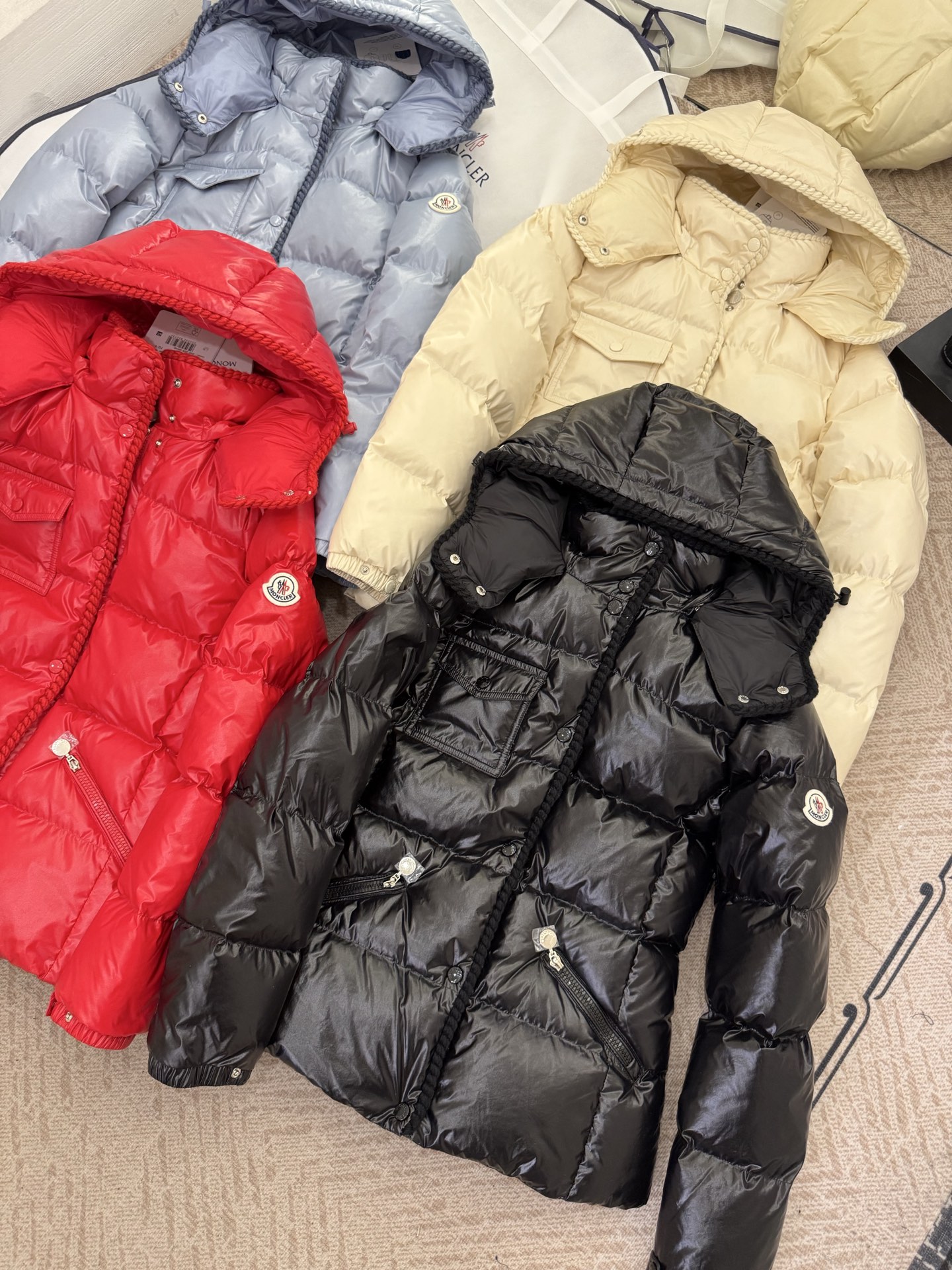 Moncler GLAREIN Hooded Down Jacket - Stylish Slim Fit, Premium Quality 6 i1755001435442 6931 0 4