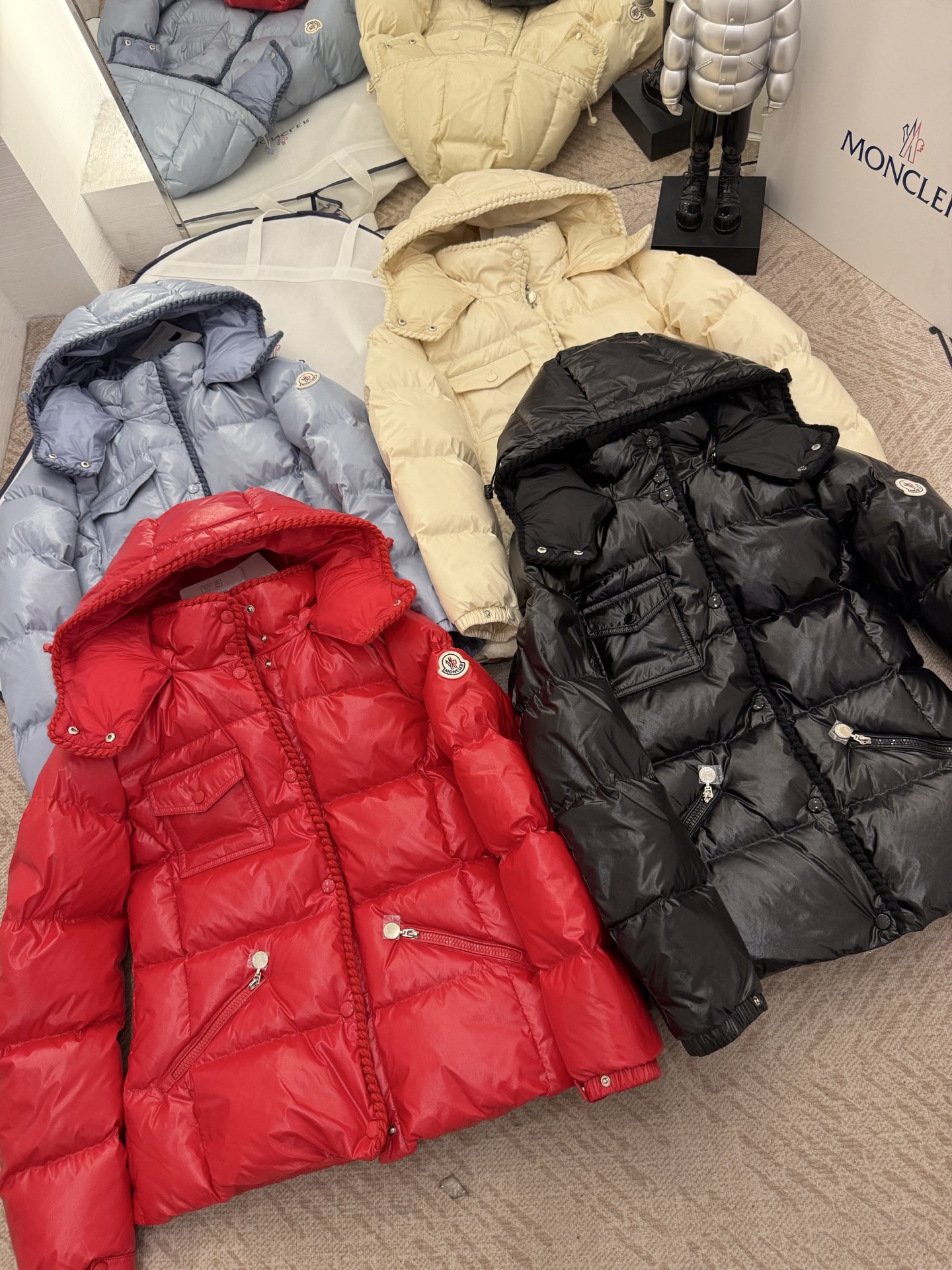 Moncler GLAREIN Hooded Down Jacket - Stylish Slim Fit, Premium Quality 4 i1755001436955 9814 0 2