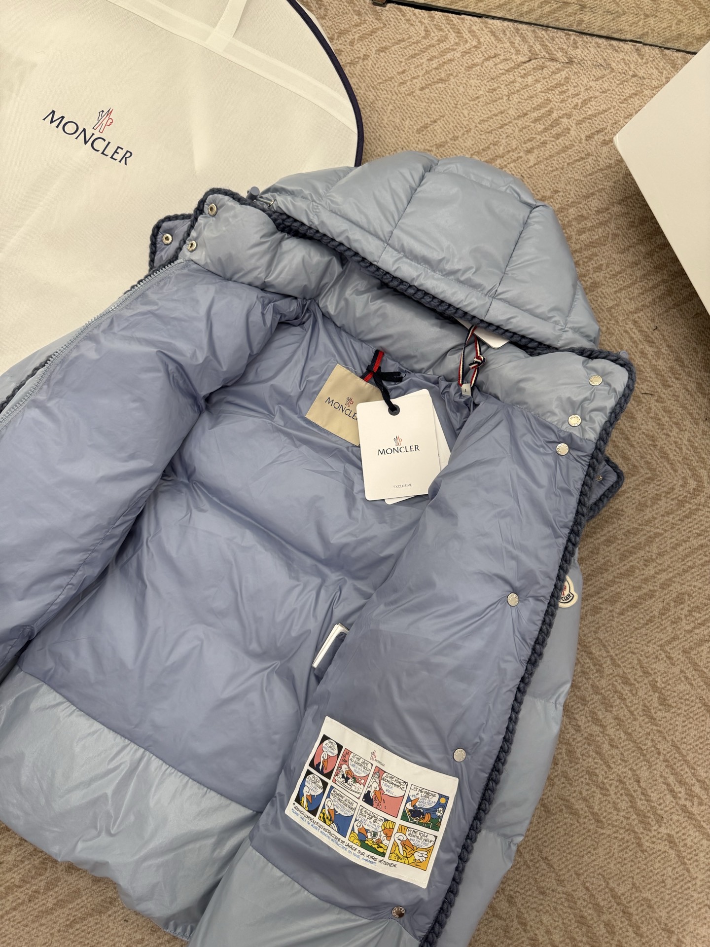 Moncler GLAREIN Hooded Down Jacket - Stylish Slim Fit, Premium Quality 9 i1755001452188 617 0 7